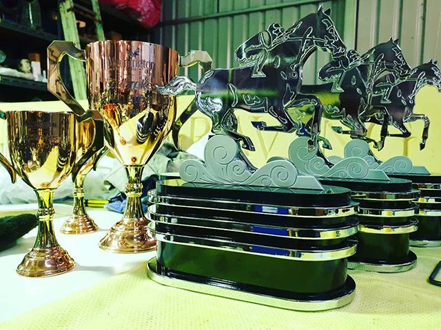 Busy night in the workshop tonight. #engraving #Trophy #horseracing #sandownpark #morningtoncup #awards #trophies