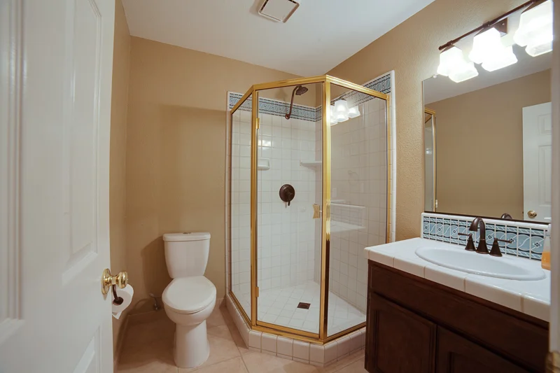 MLS-bath 3.jpg