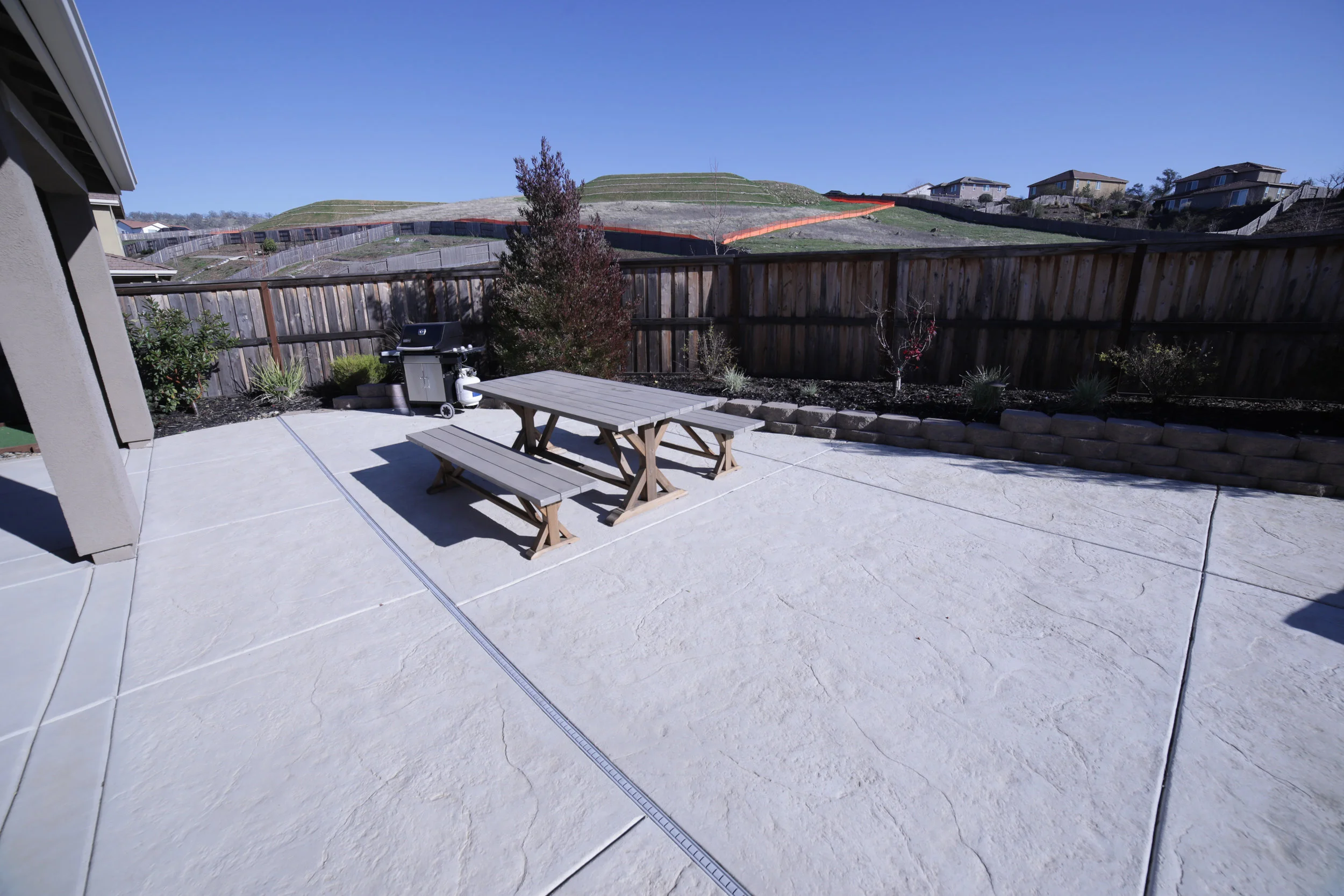 Patio left.jpg
