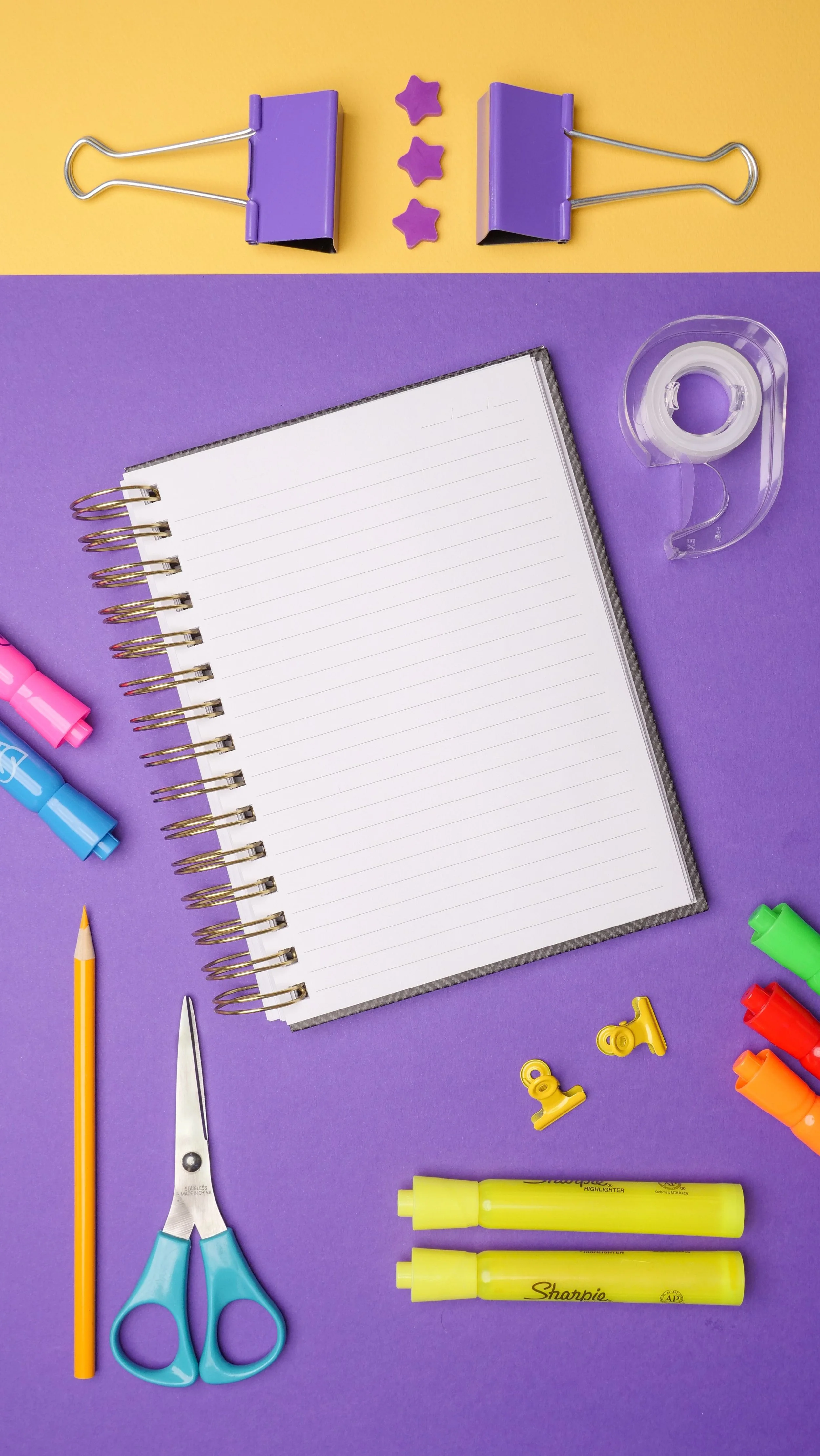 ¿Es Normal la Ansiedad de Mi Hijo por el Regreso a Clases? Señales que Todo Padre Debe Conocer