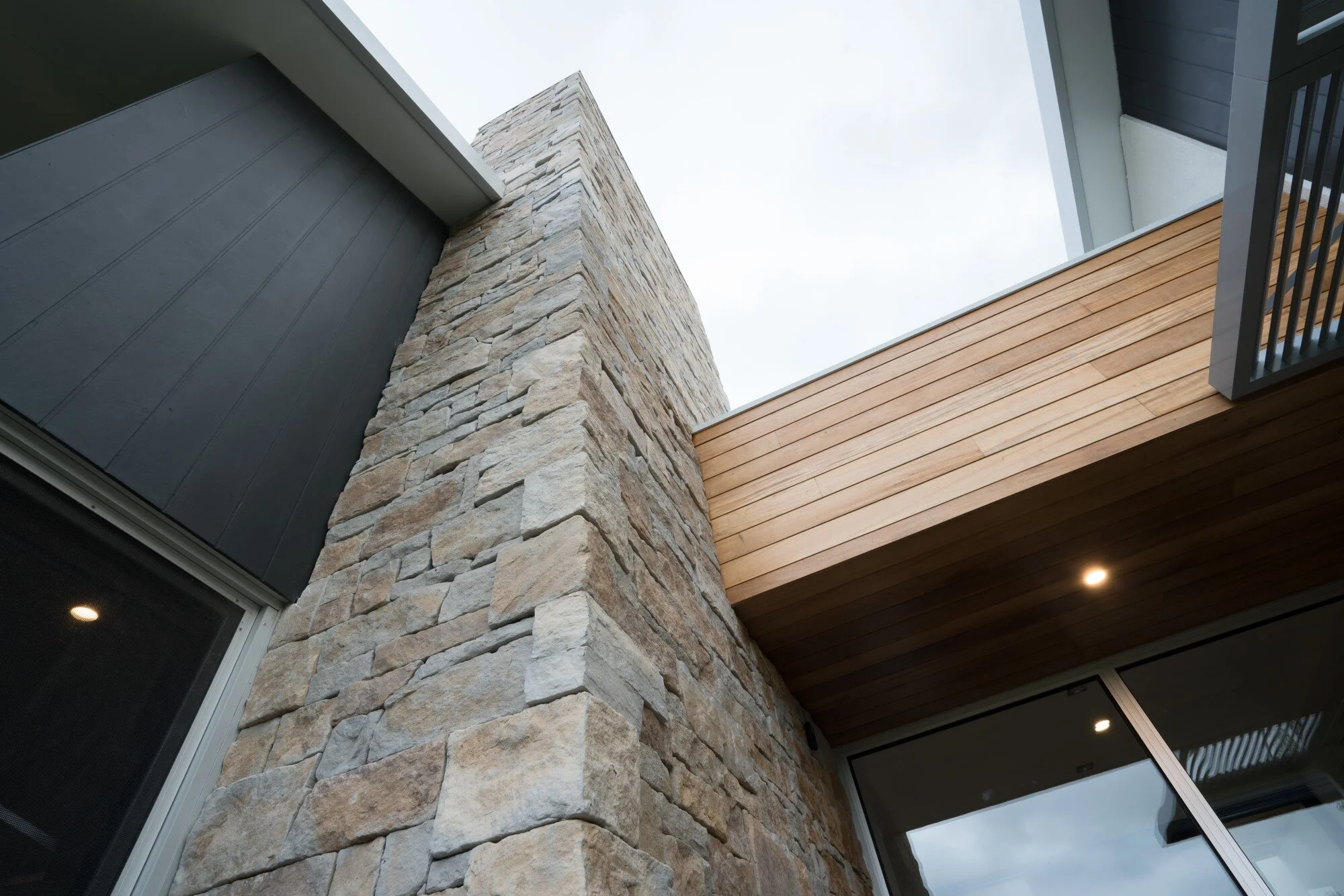  stone-cladding-timber-cladding 