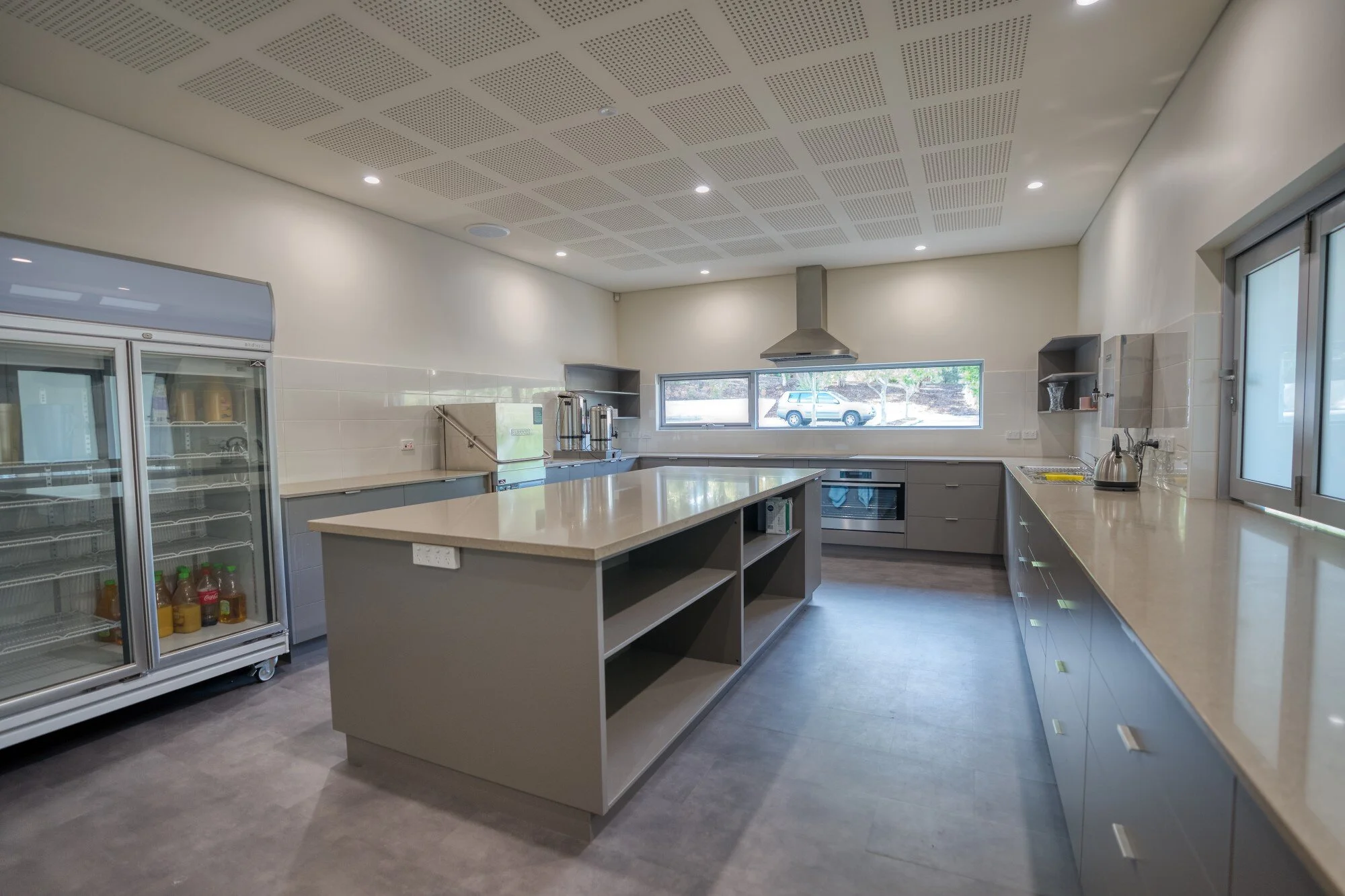 commercial-kitchen 