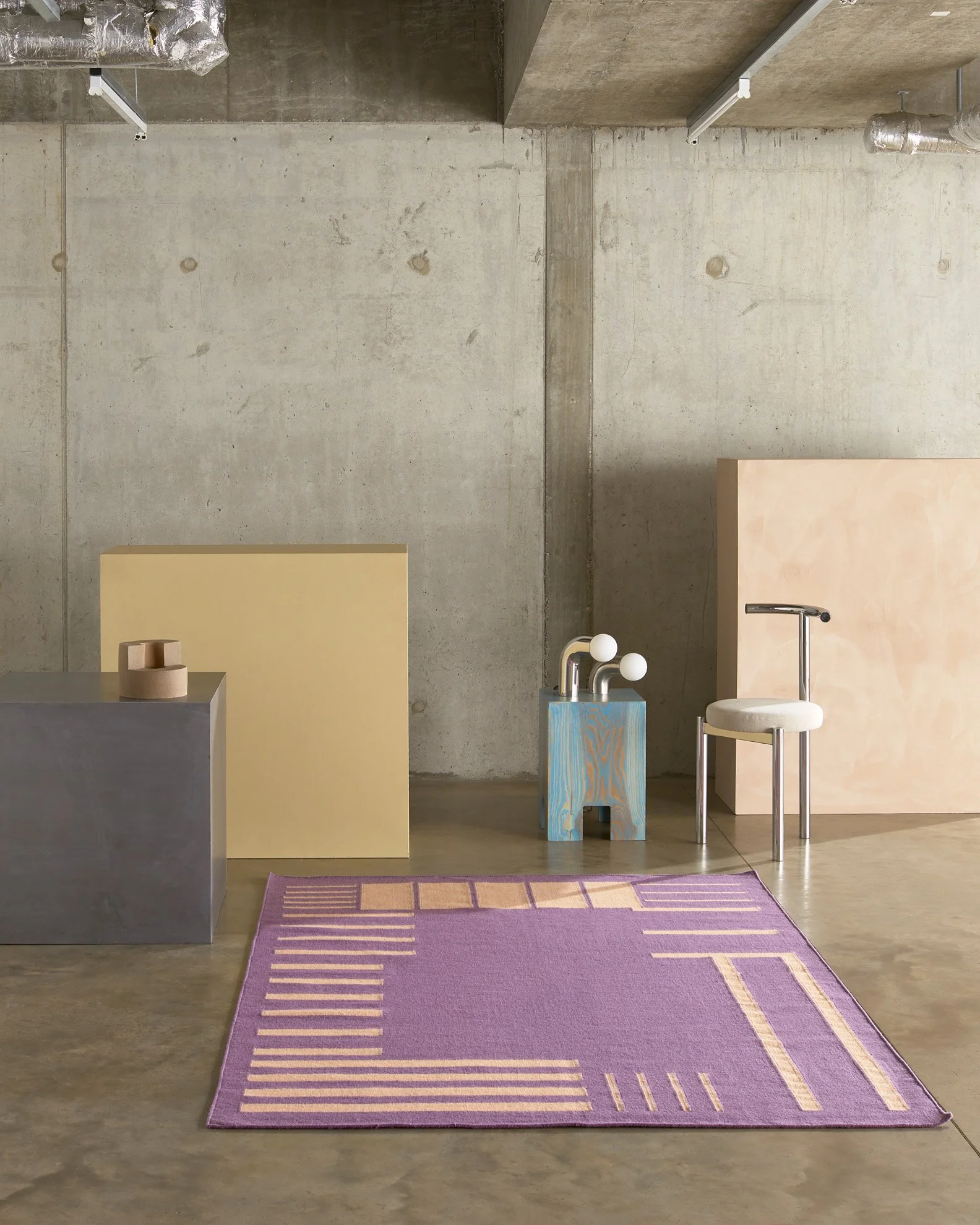 Curb-purple-and-peach-flatwoven-rug-lifestyle-full-LoRes.jpg