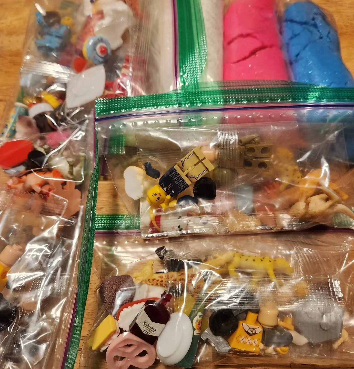 Prepping for this week's gathering of interns. We're gonna do a little sand tray work, y'all. 

Image shows baggies with sand tray items plus baggies of moon sand, commercial and homemade.