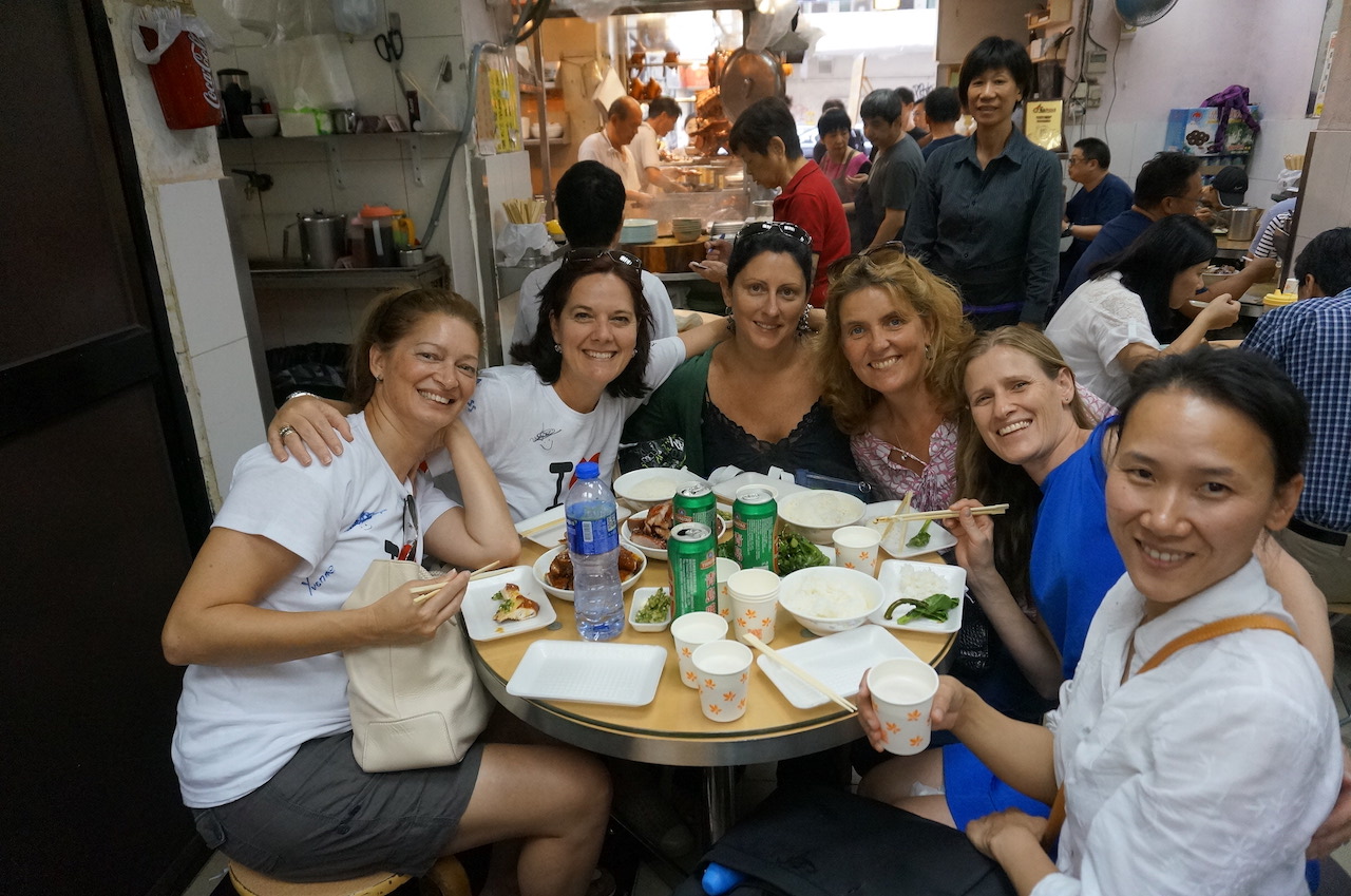 hello-hong-kong-food-tour-visitors11.jpeg