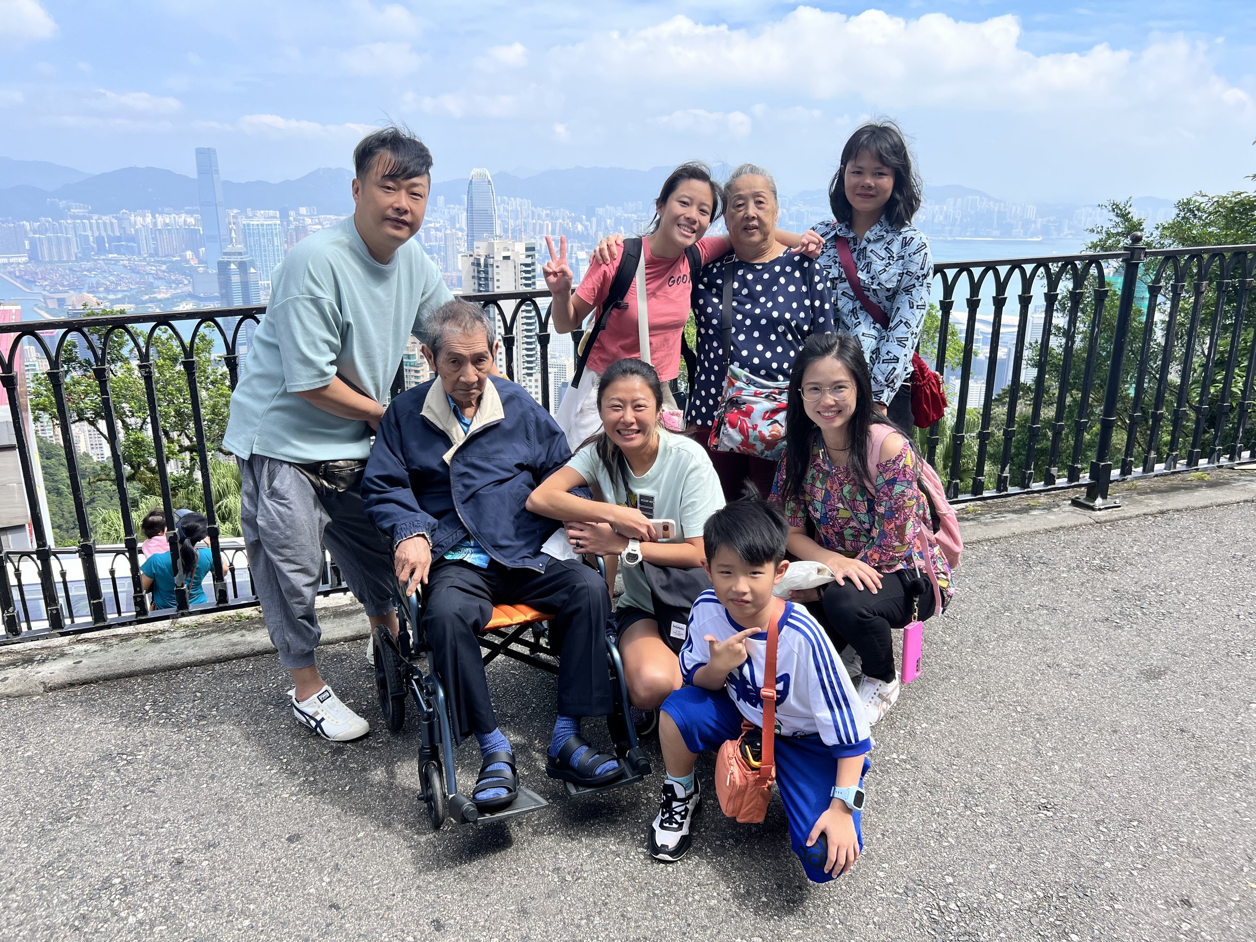 Victoria Peak - family.jpg