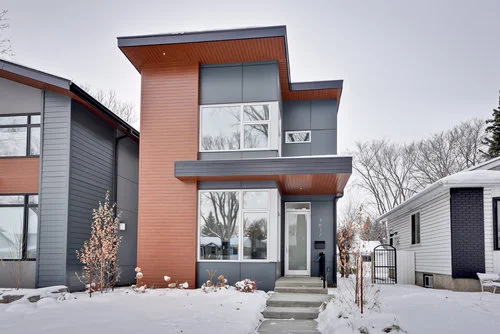 Holyrood, $799,000