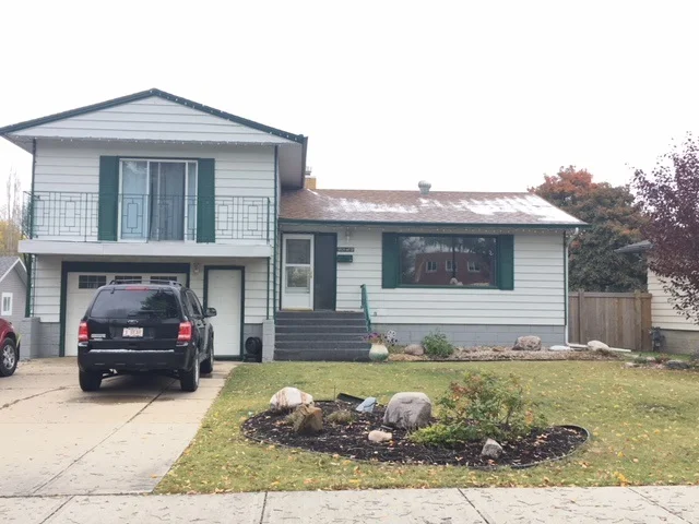 Crestwood, $549,900