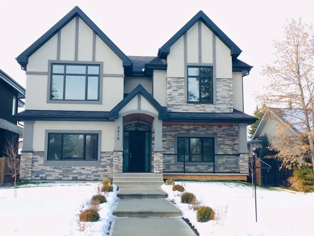 SOLD! Luxury 2-storey home in Crestwood!