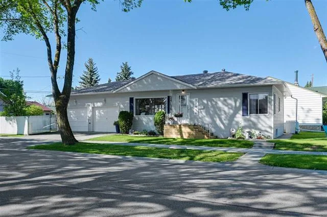 Dovercourt, $399,900