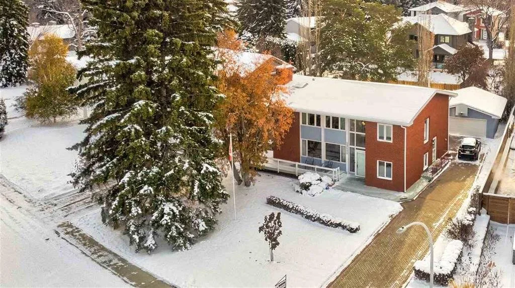 Grandview Heights, $1,099,000