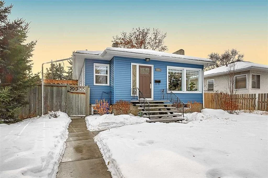Parkallen, $598,800   