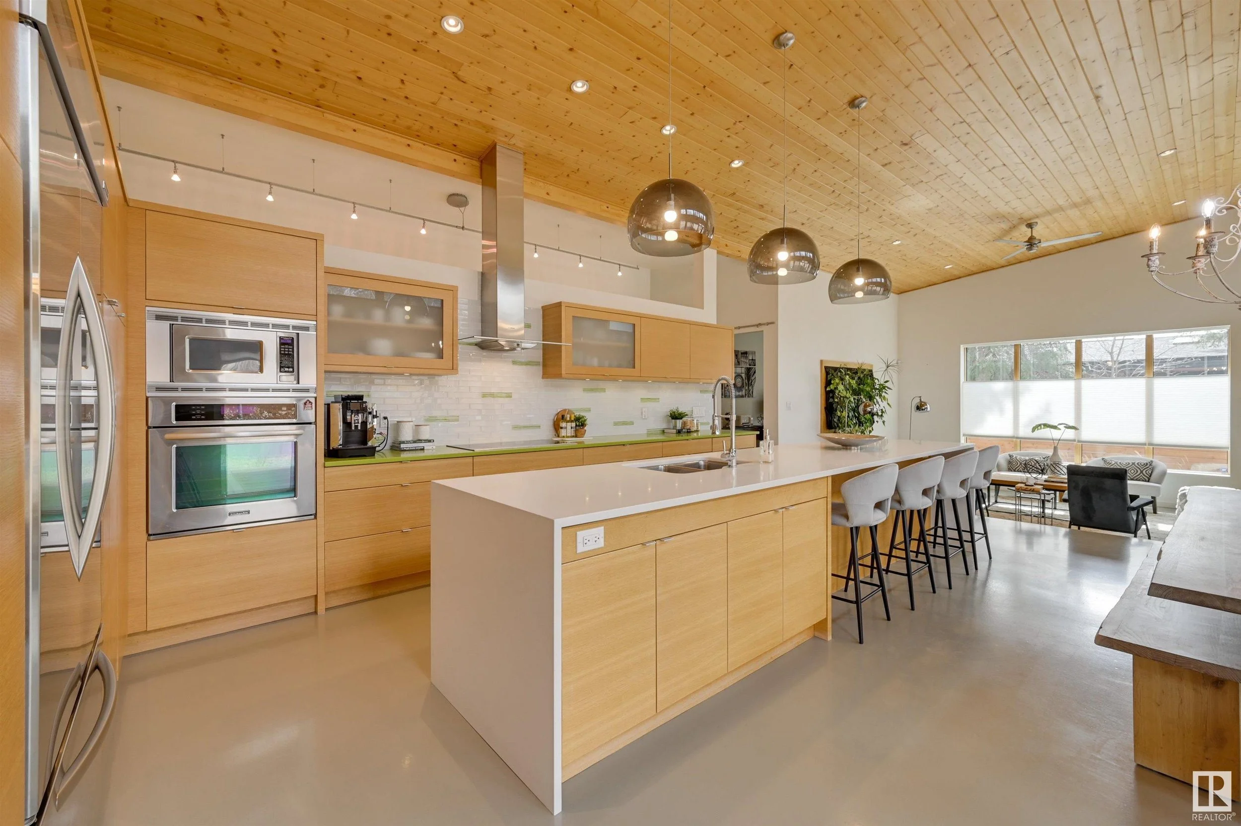 Laurier Heights, $1,995,000