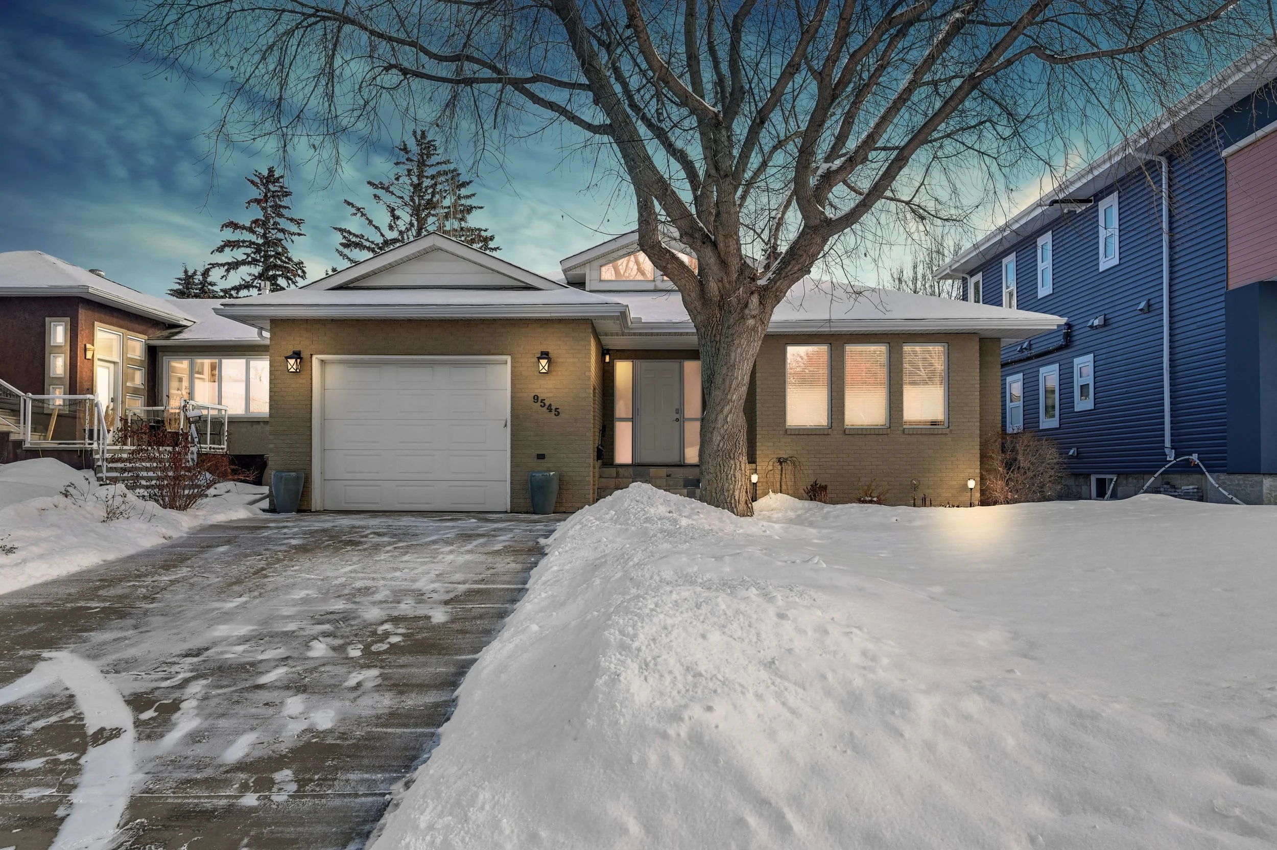 Crestwood $849,900