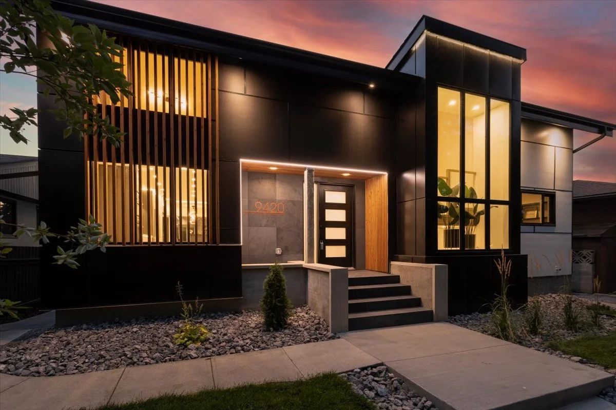 Crestwood $1,249,900