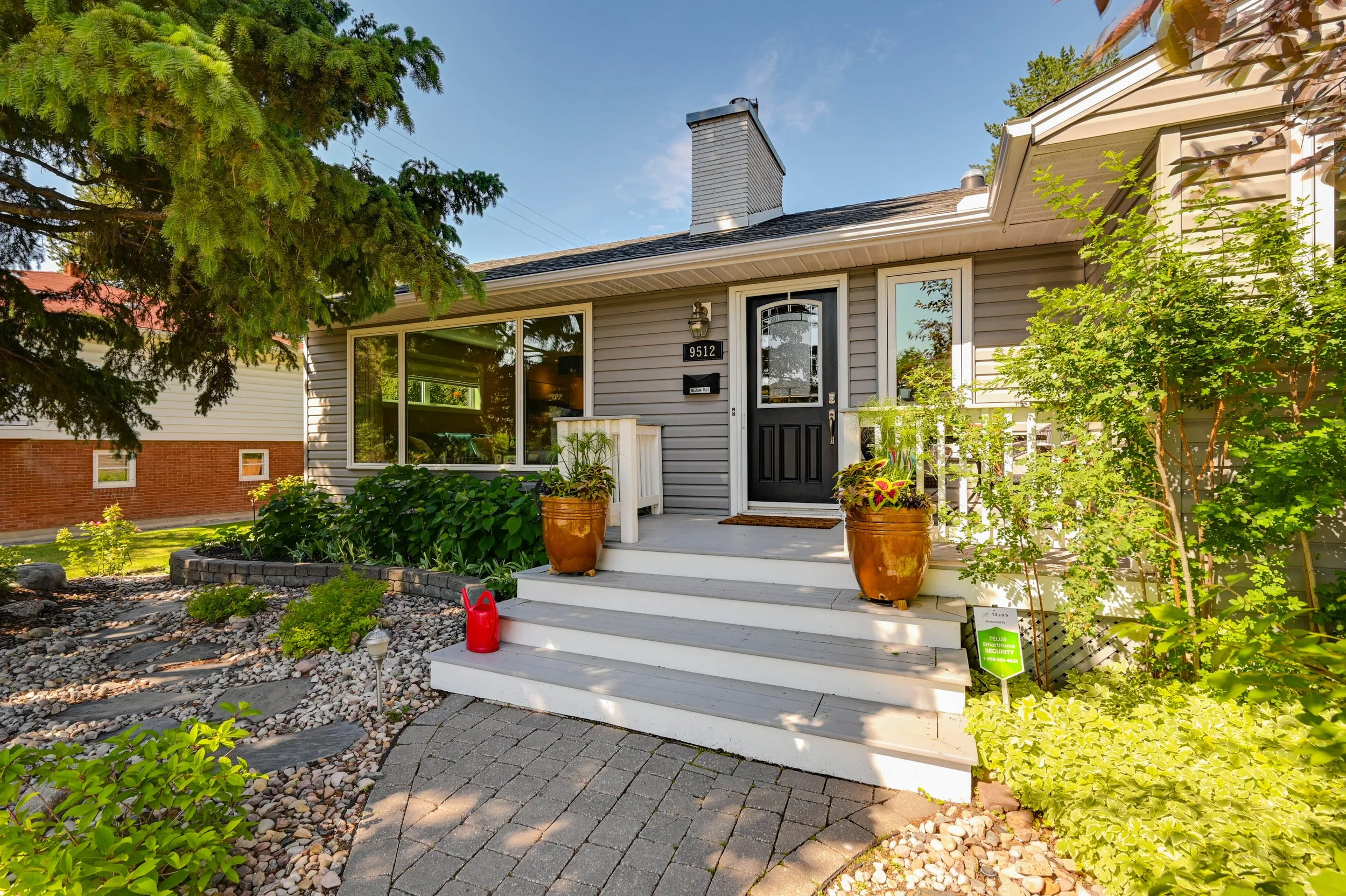 Crestwood $949,900