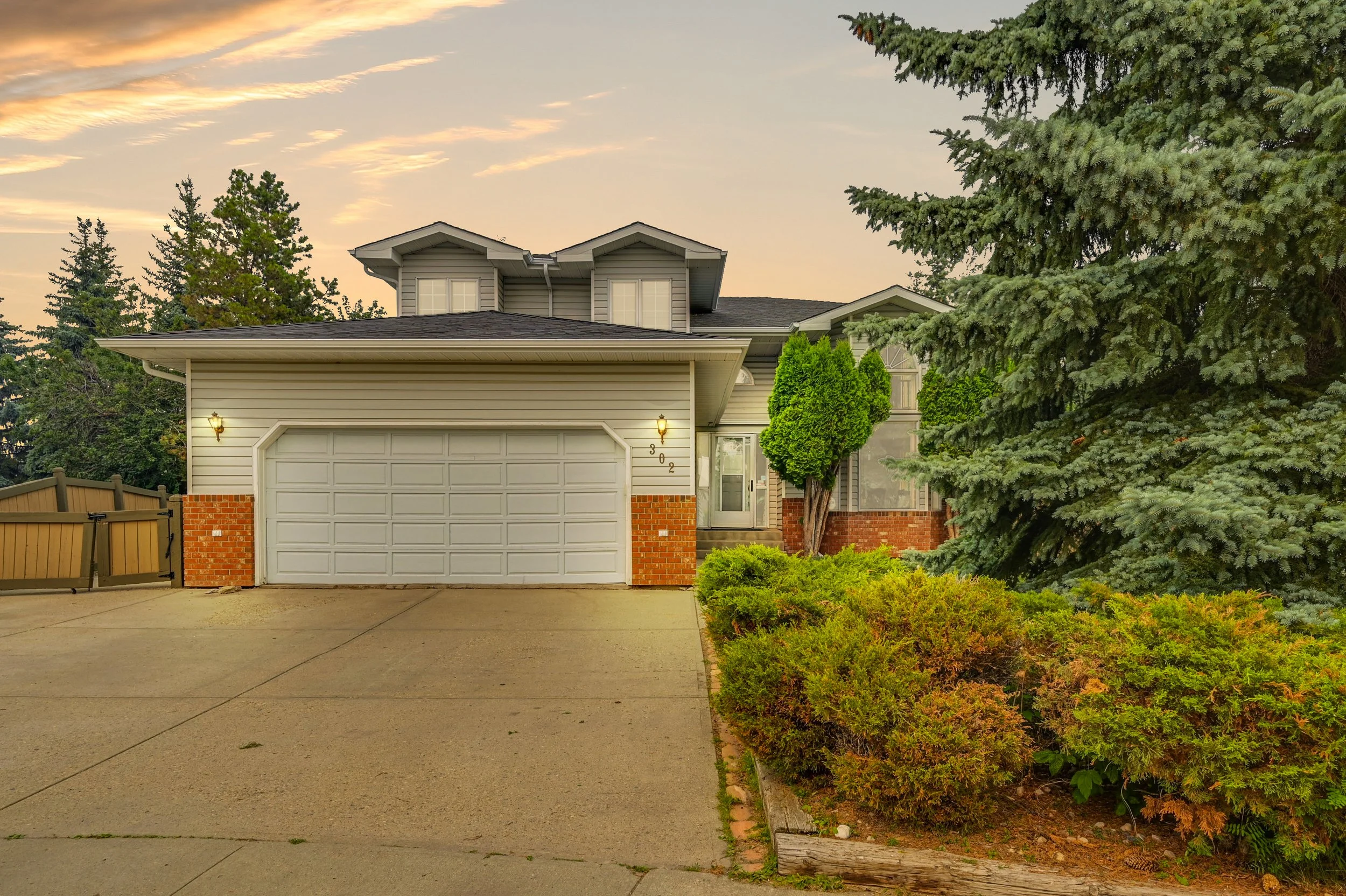 Bulyea Heights $799,900