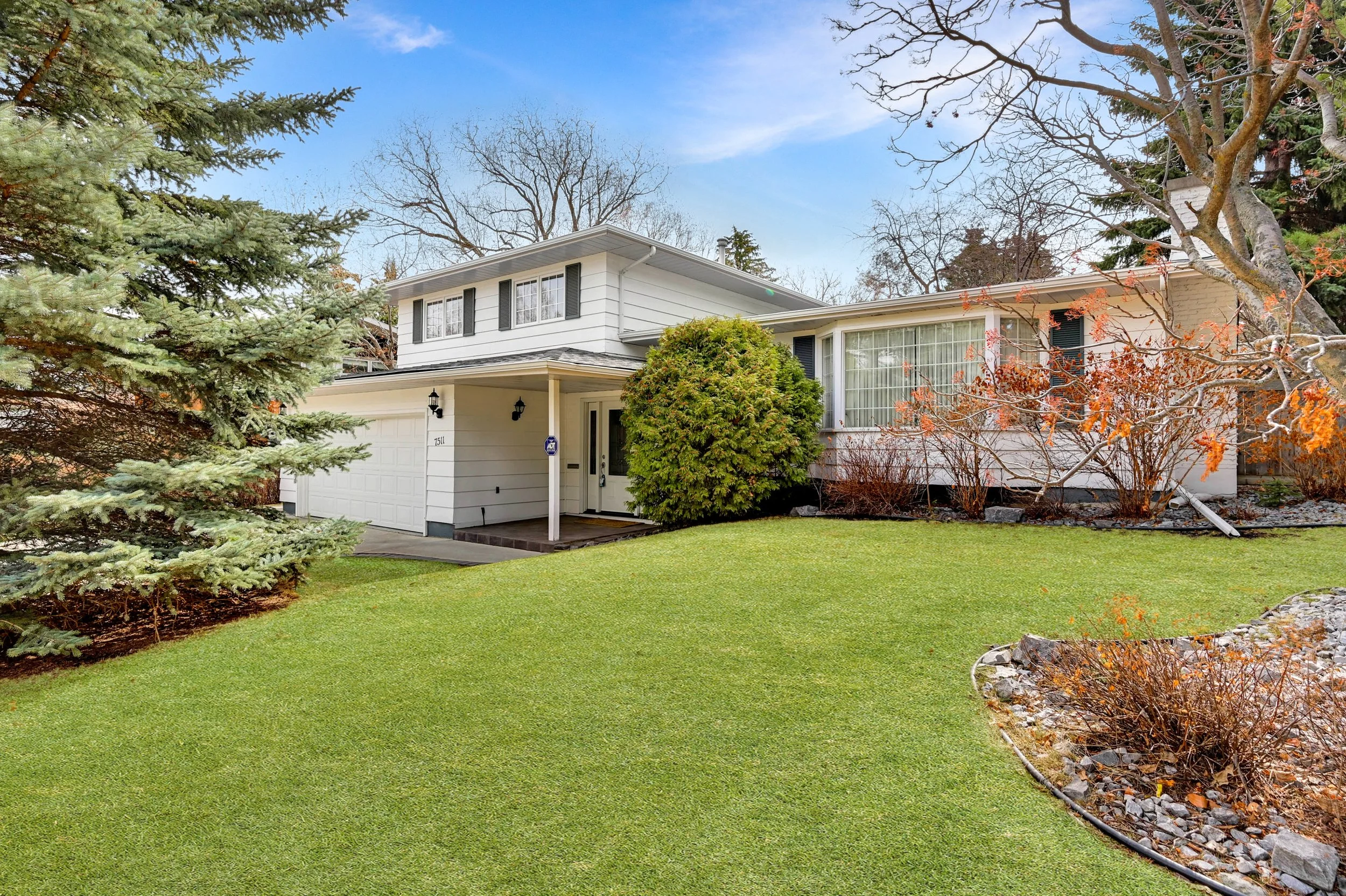 Laurier Heights $749,000
