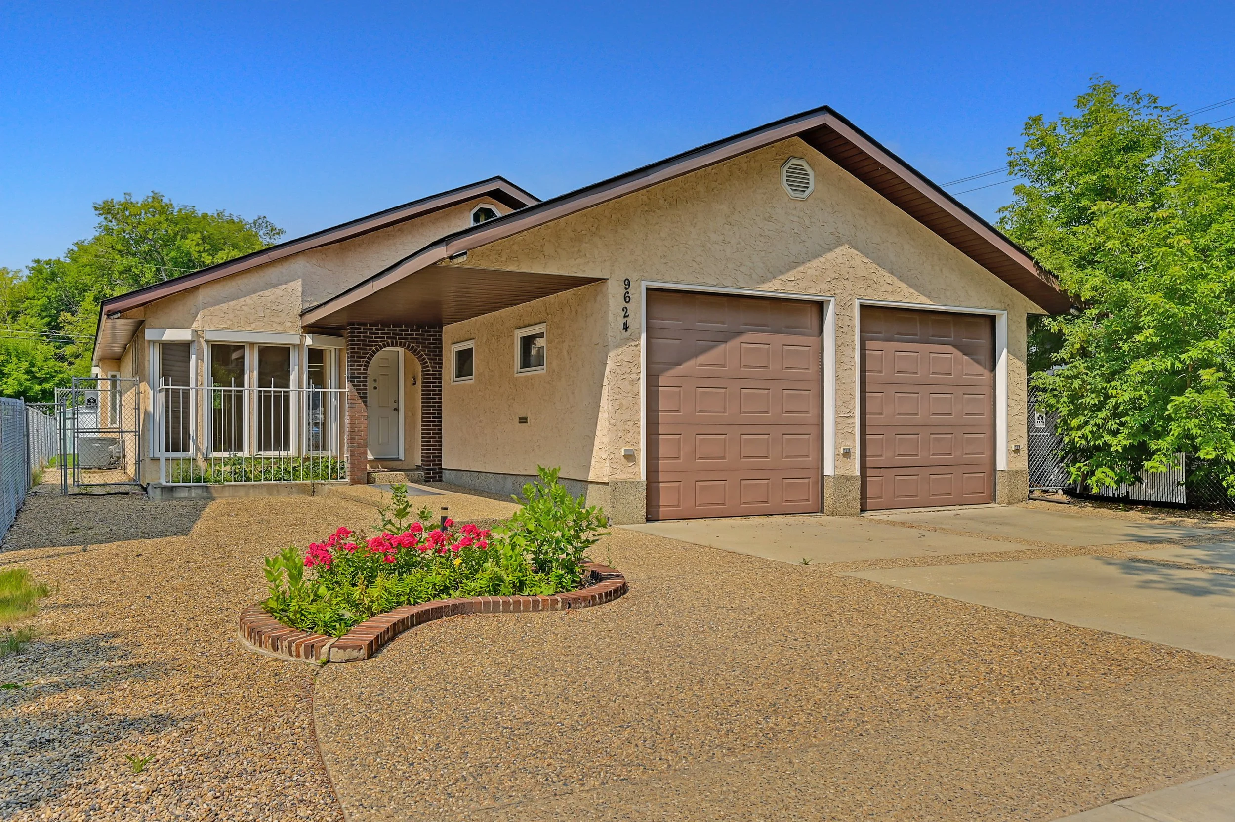 West Jasper Place $399,900
