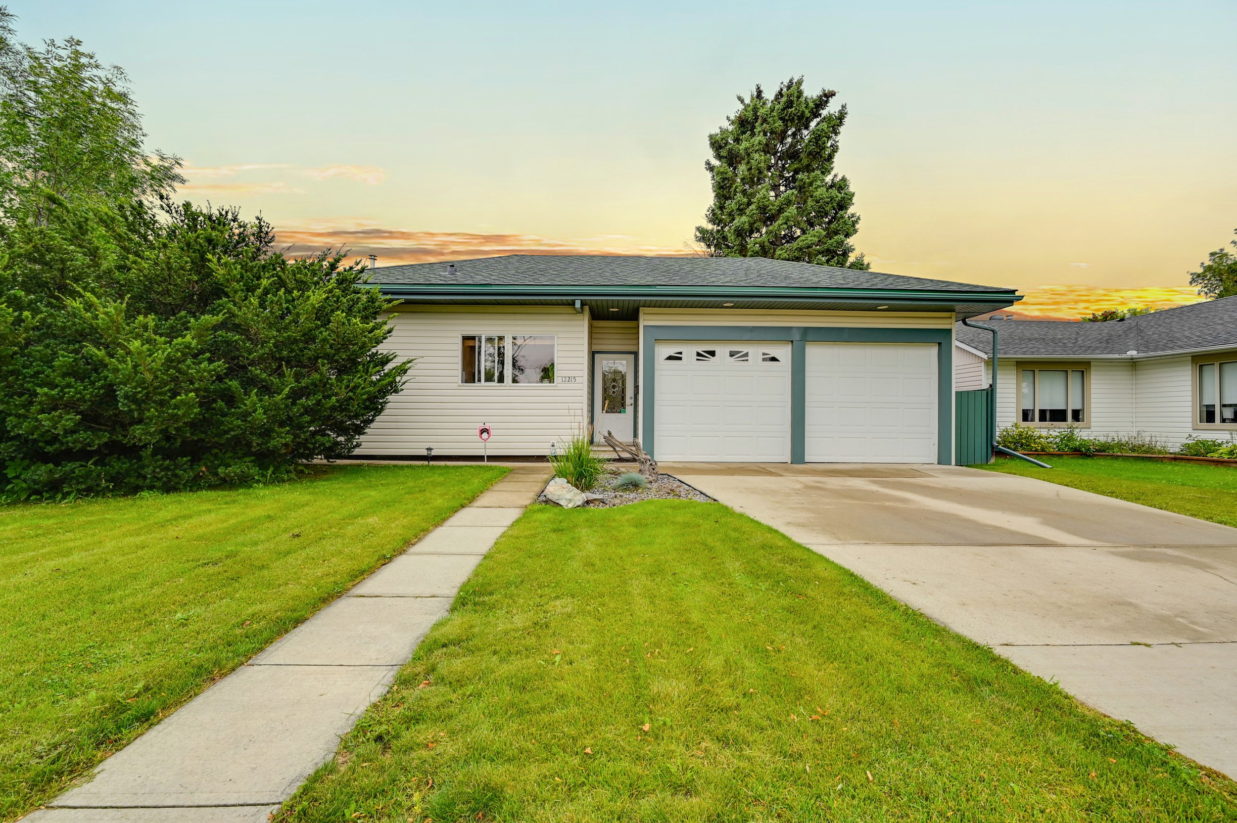 Dovercourt $374,900