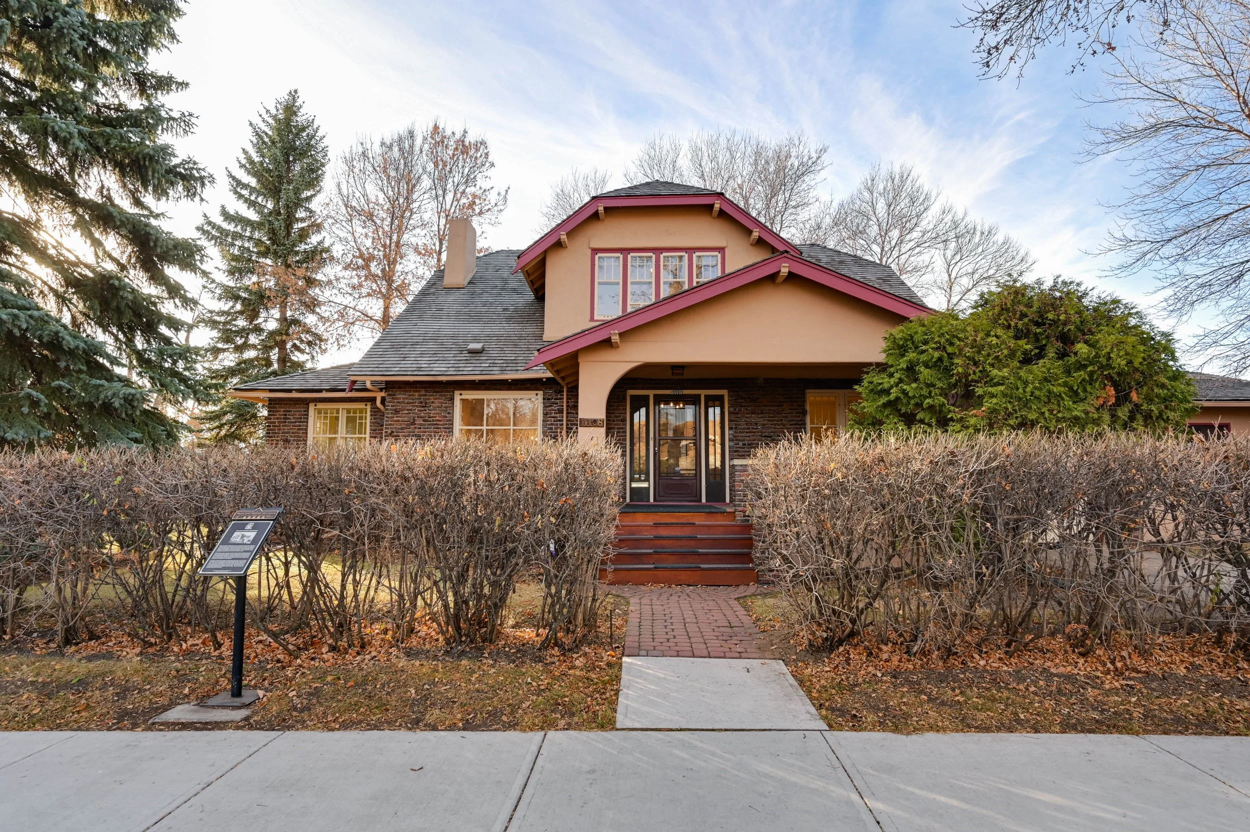 Highlands $749,900