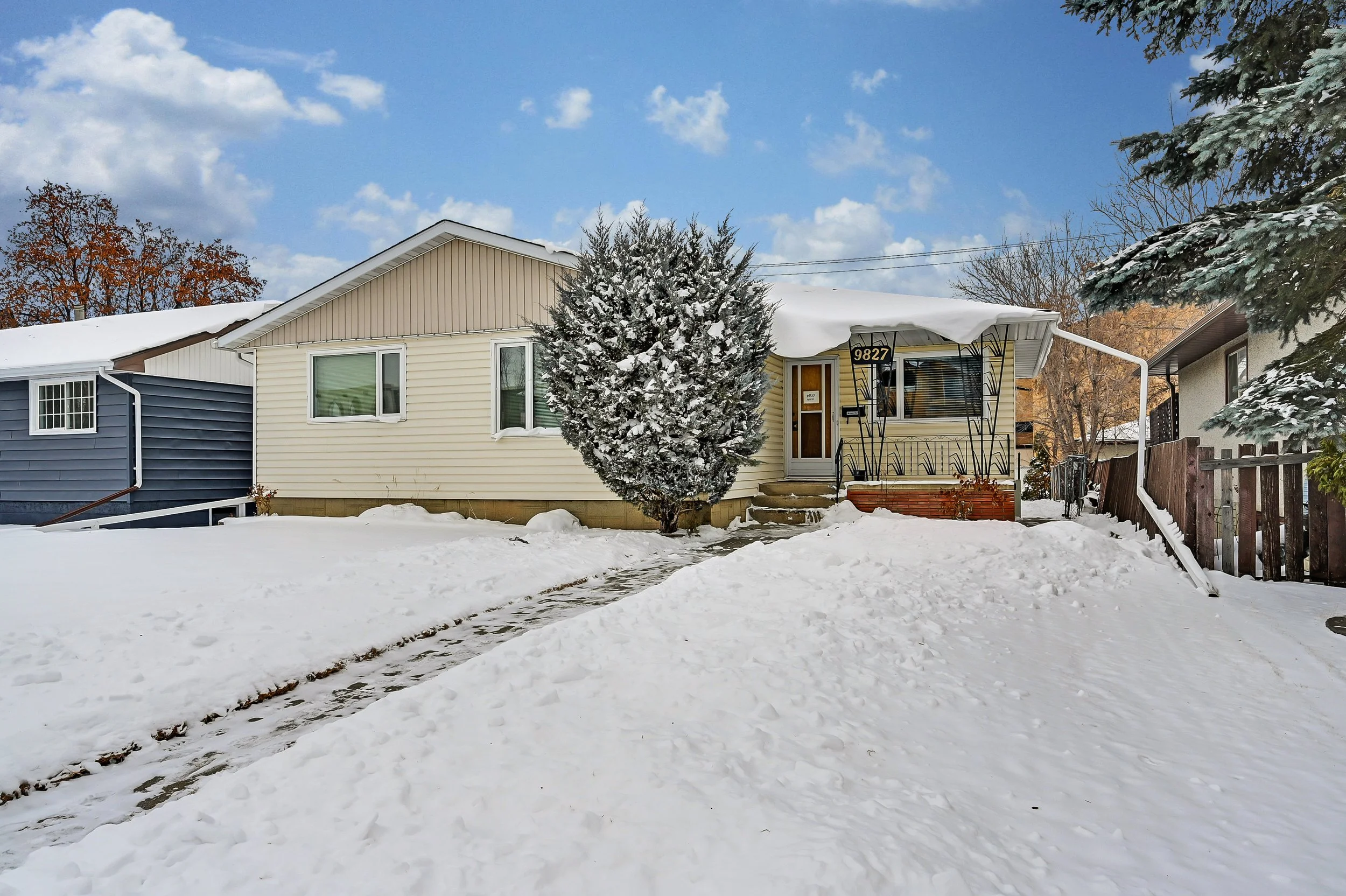 Crestwood $449,900