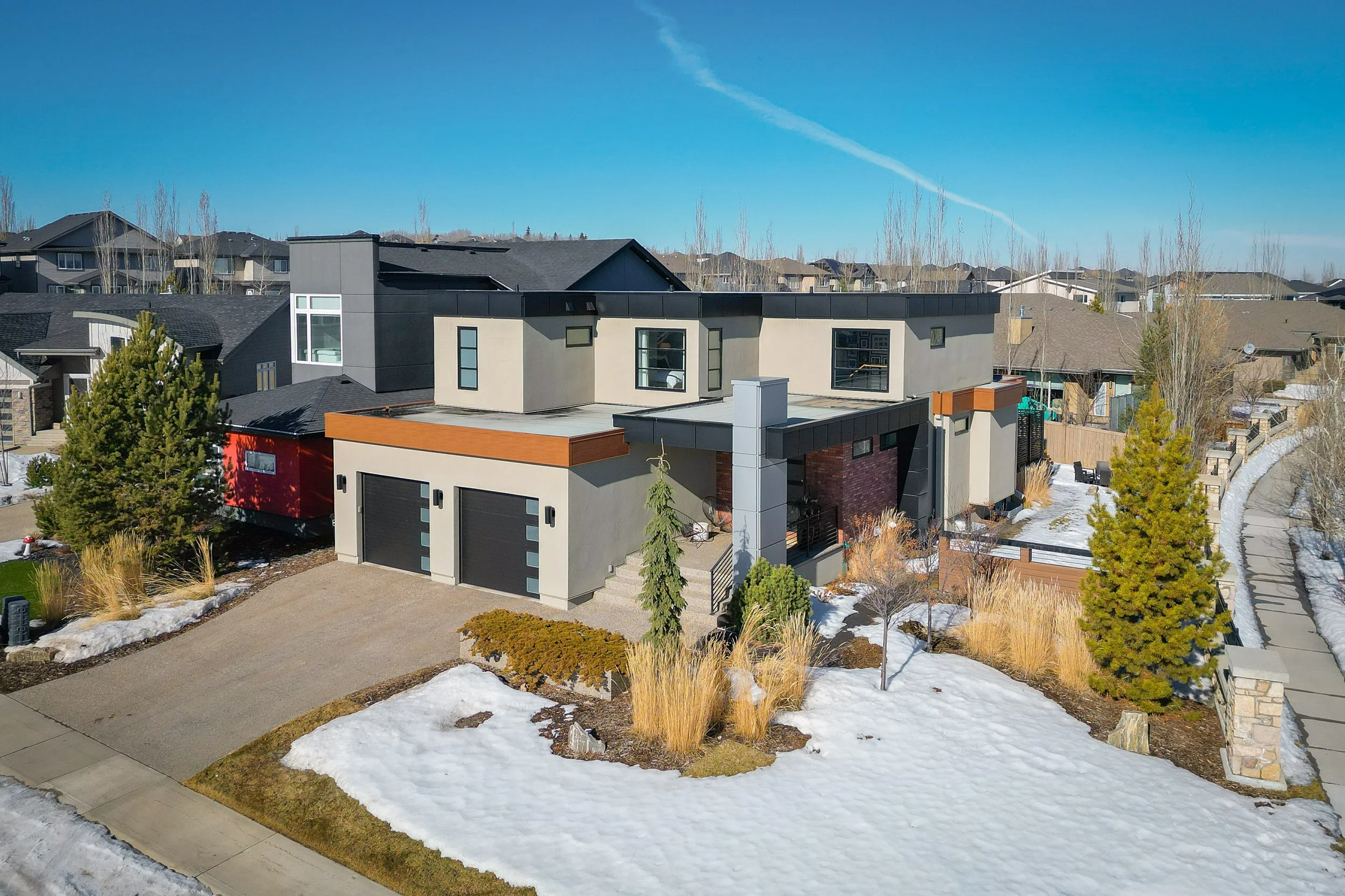 Magrath Heights $1,325,000