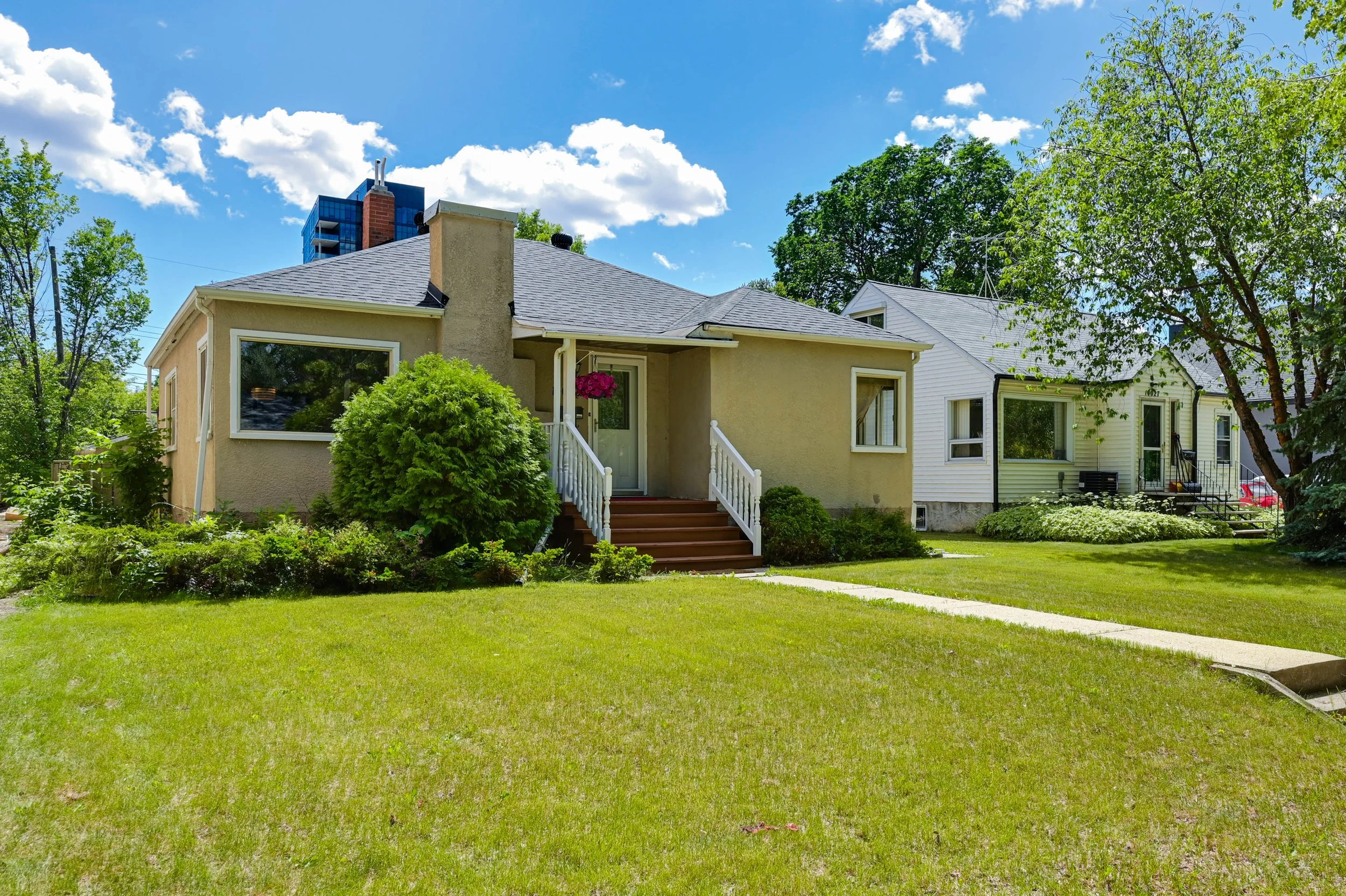 Glenora $699,900