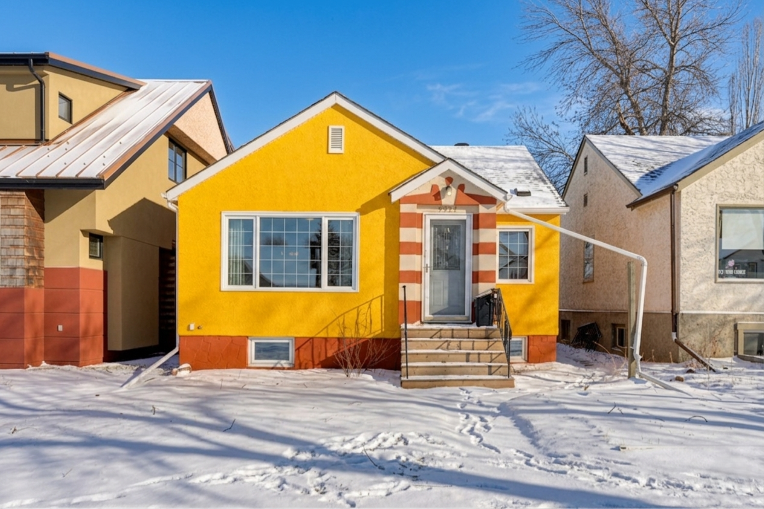 Strathcona $445,000