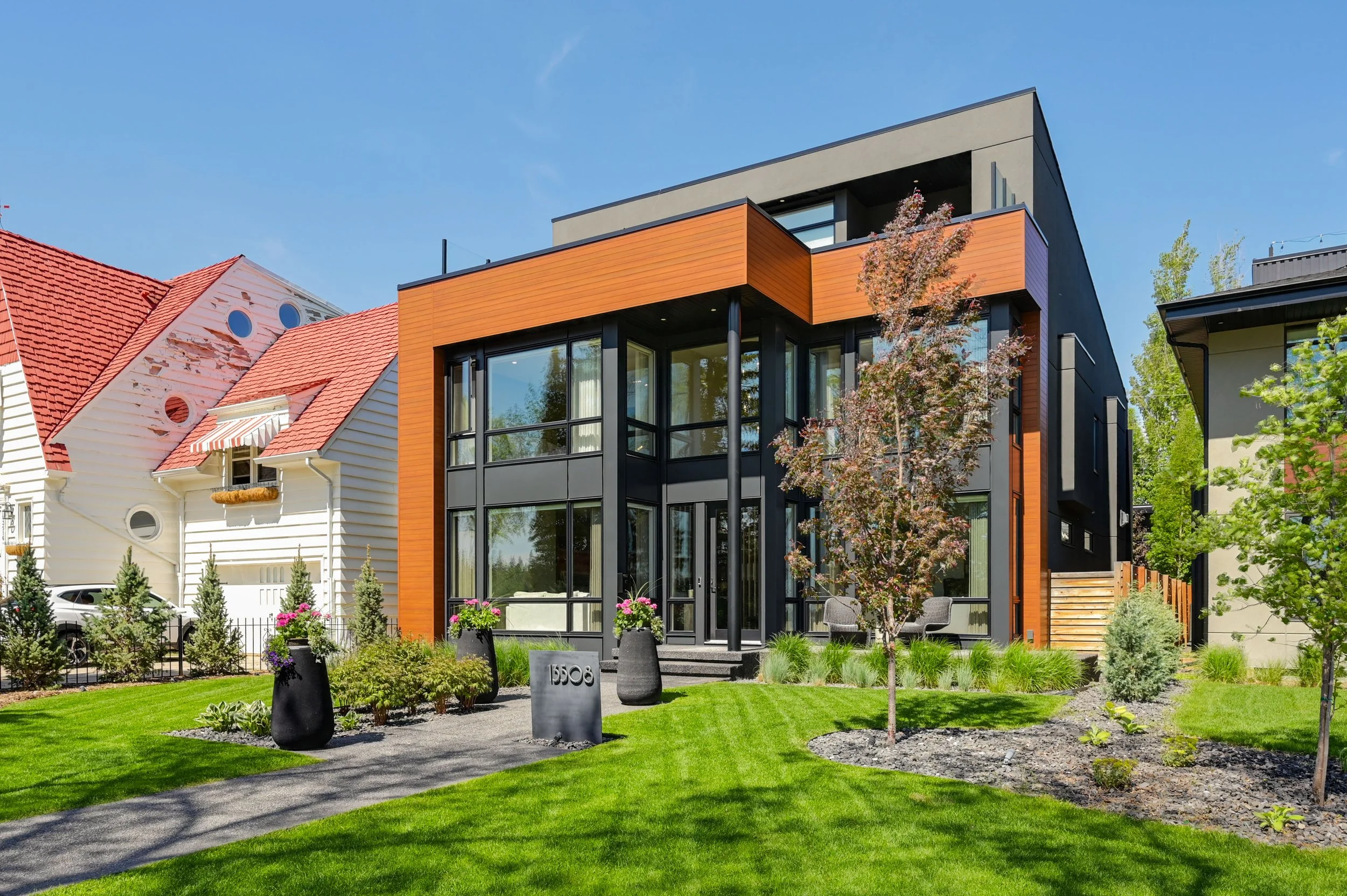Glenora $2,998,000