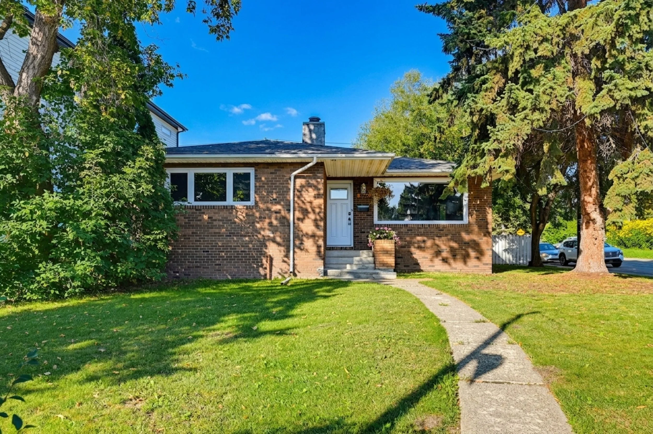 Crestwood $635,000