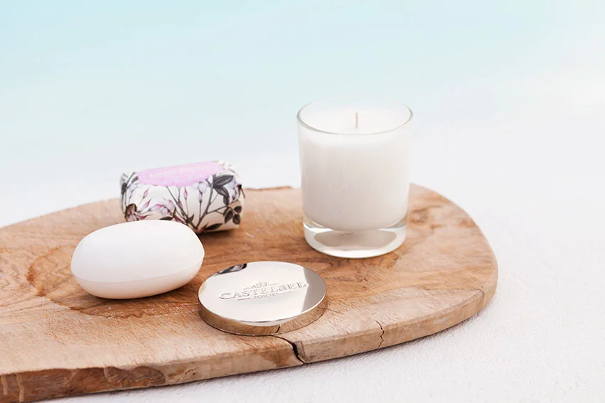 castelbel_white-jasmine_soap_candle_2.jpg