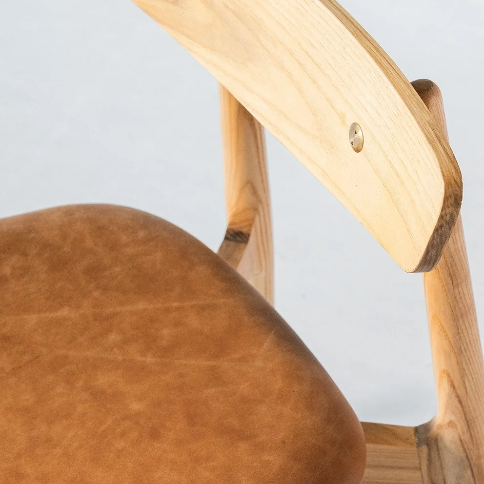 5 Caugie dining chair_OA.jpg