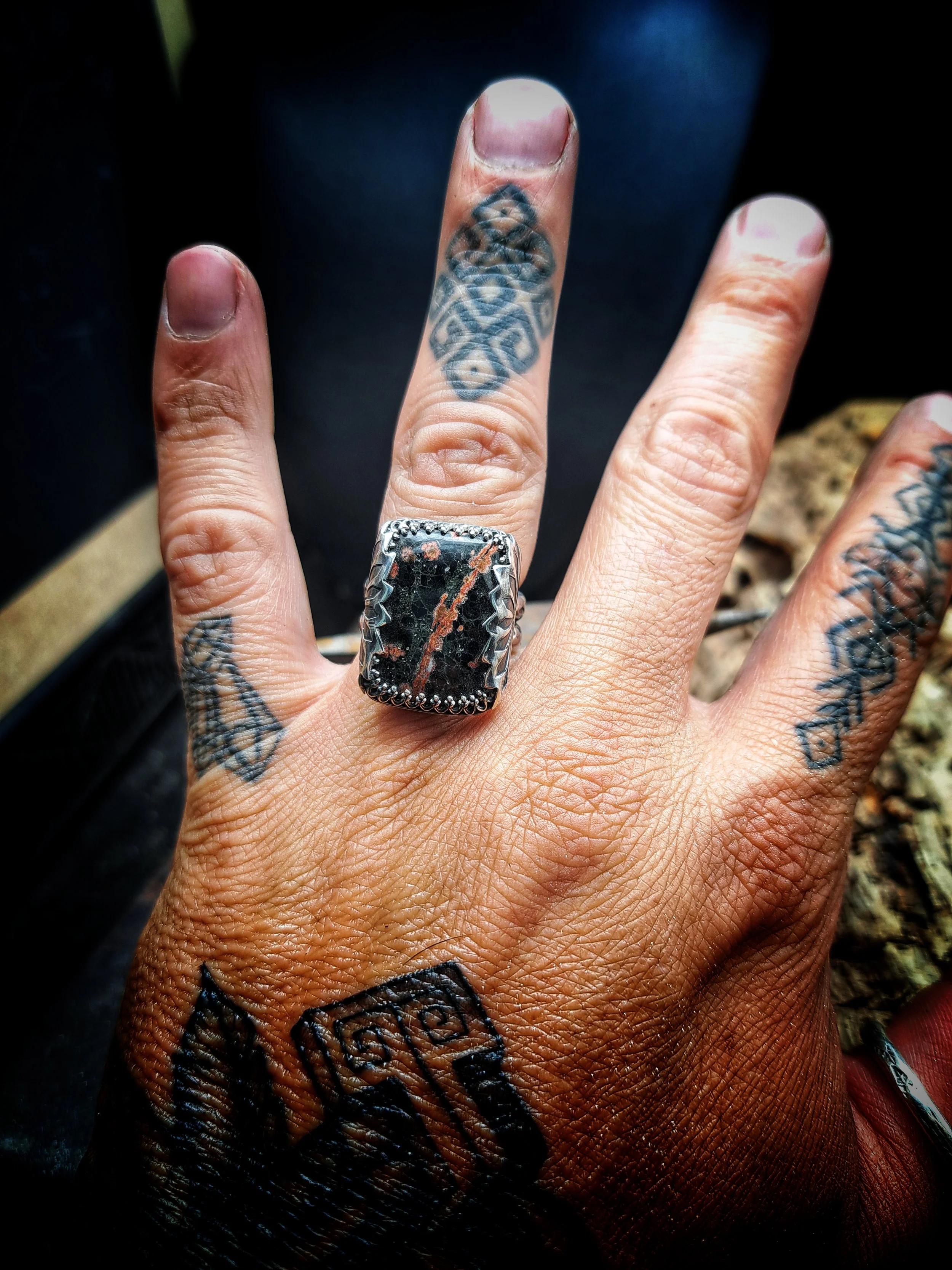 bague argent 950 obsidienne fleurie, bijou unique fait main en France, bijoux créateurs
