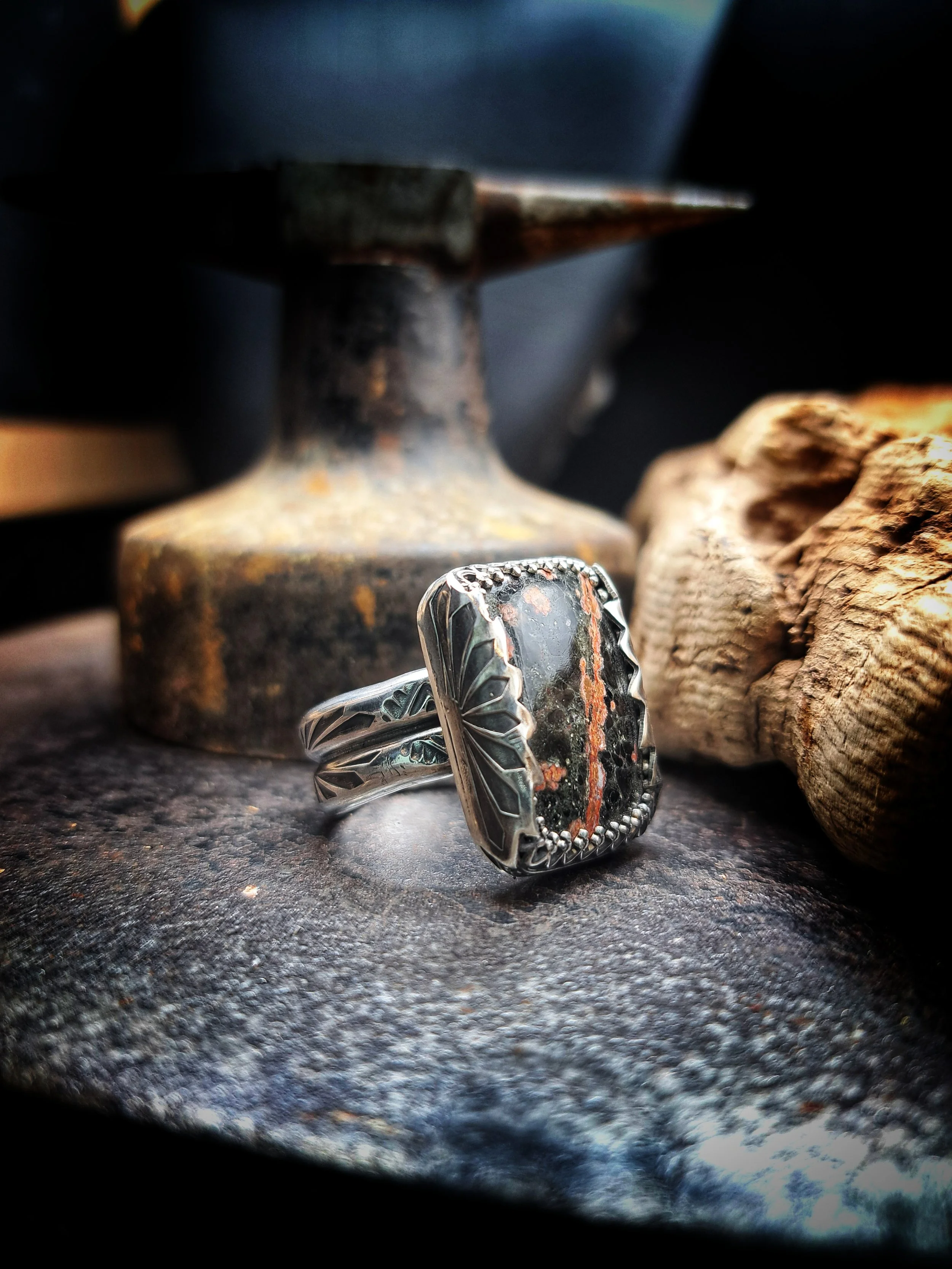 bague argent 950 obsidienne fleurie, bijou unique fait main en France, bijoux créateurs