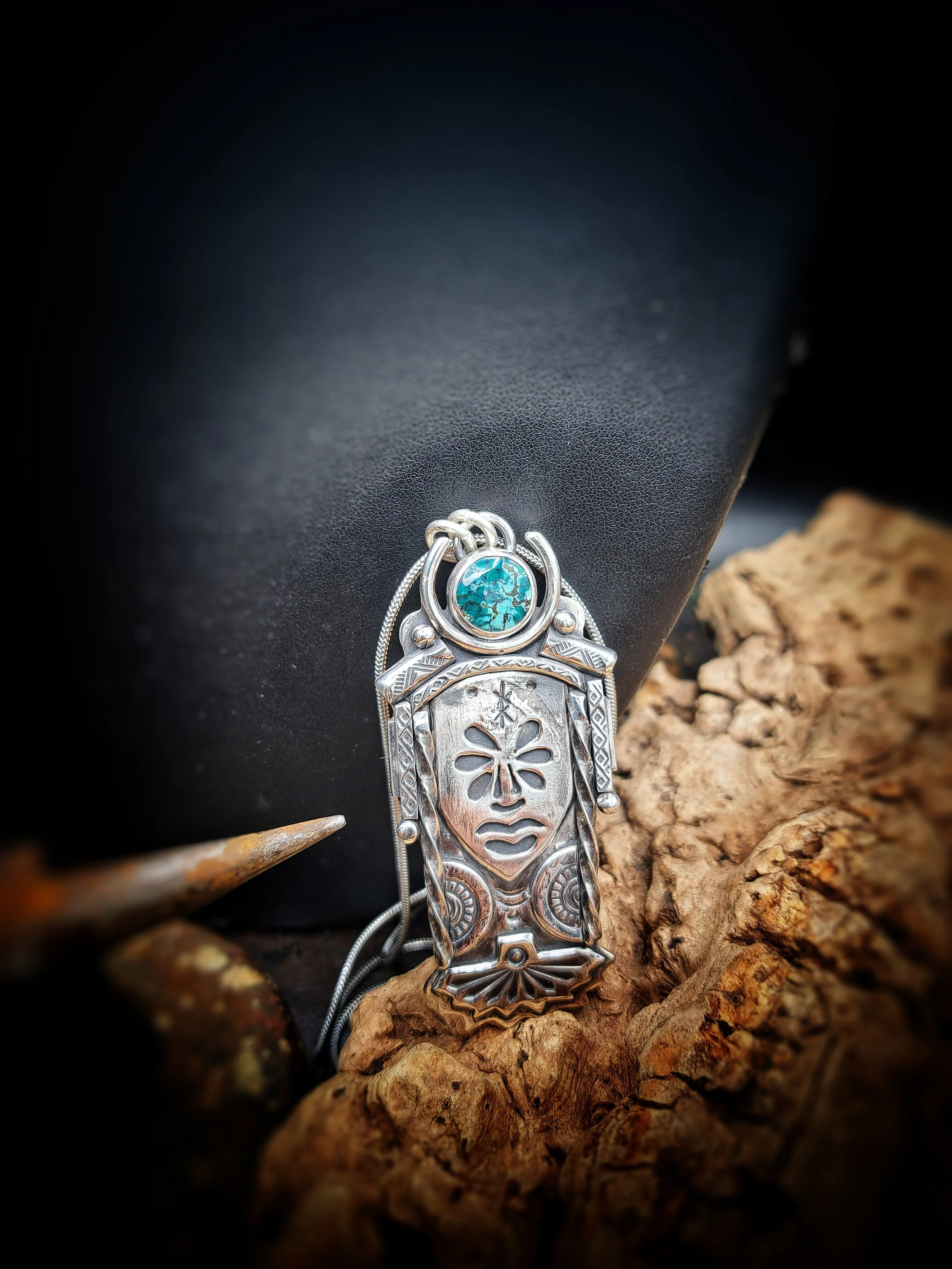 Talisman gardienne en argent et turquoise hubeï, bijou unique fait main en France, bijoux créateur