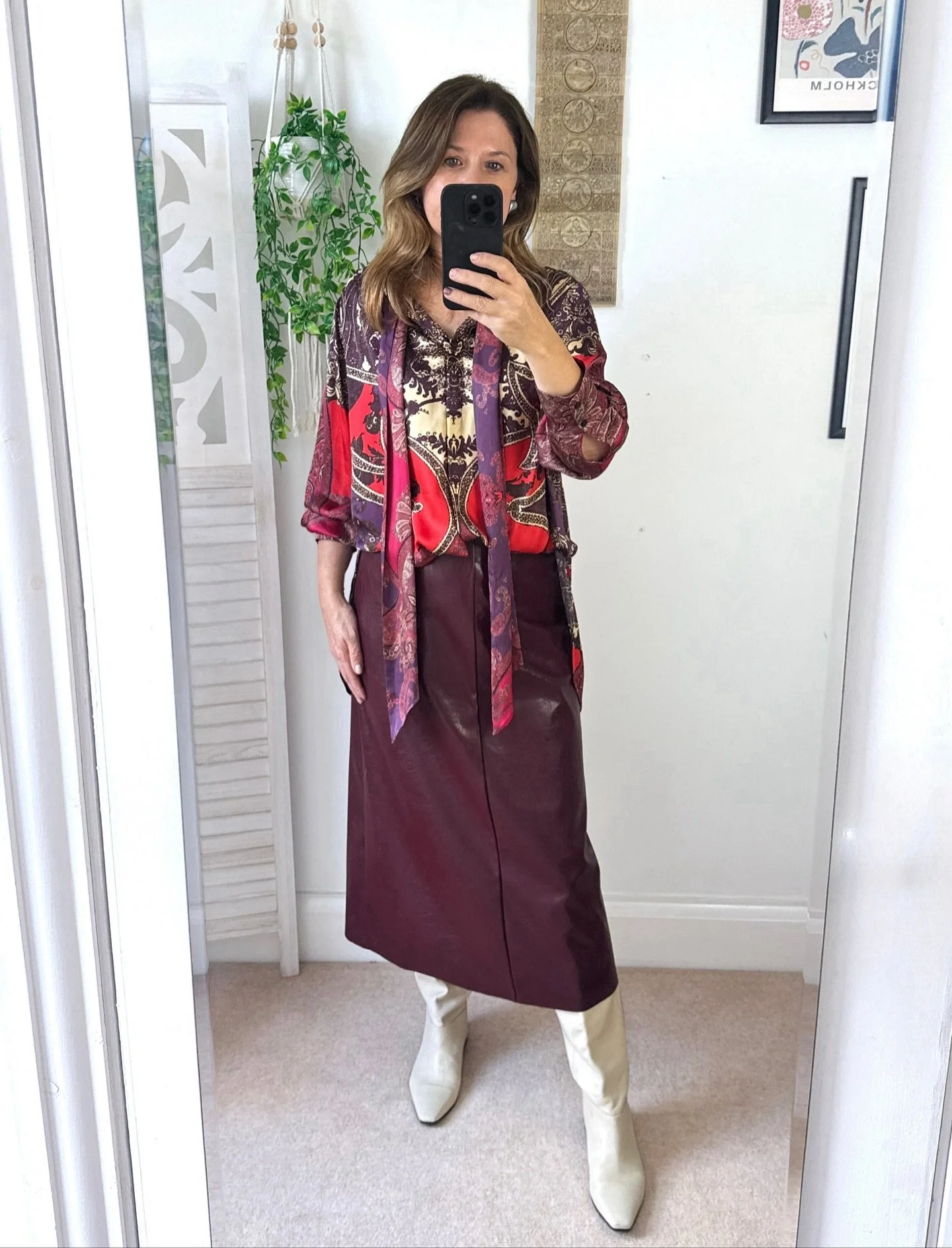 Dressing for the corporate world can absolutely include a leather skirt if it&rsquo;s part of your personal style. Aside from super mini, anything from knee to mid-length can look elegant, edgy, cool, formidable or chic depending on how you style it.