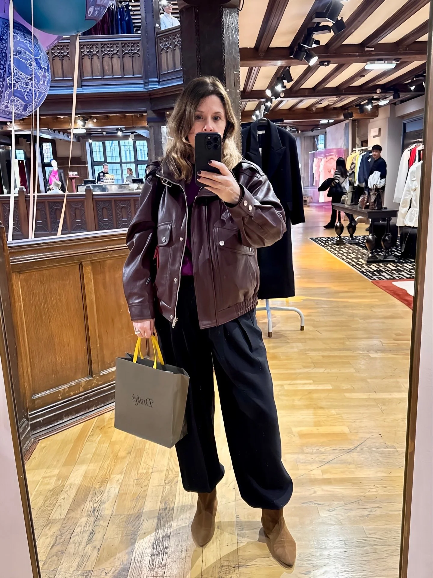 Prepping for a busy week of male and female client styling. All my styling appointments are researched and prepped beforehand. Alongside client calls - currently booking in for spring - style guides and networking.

At least today I could venture out