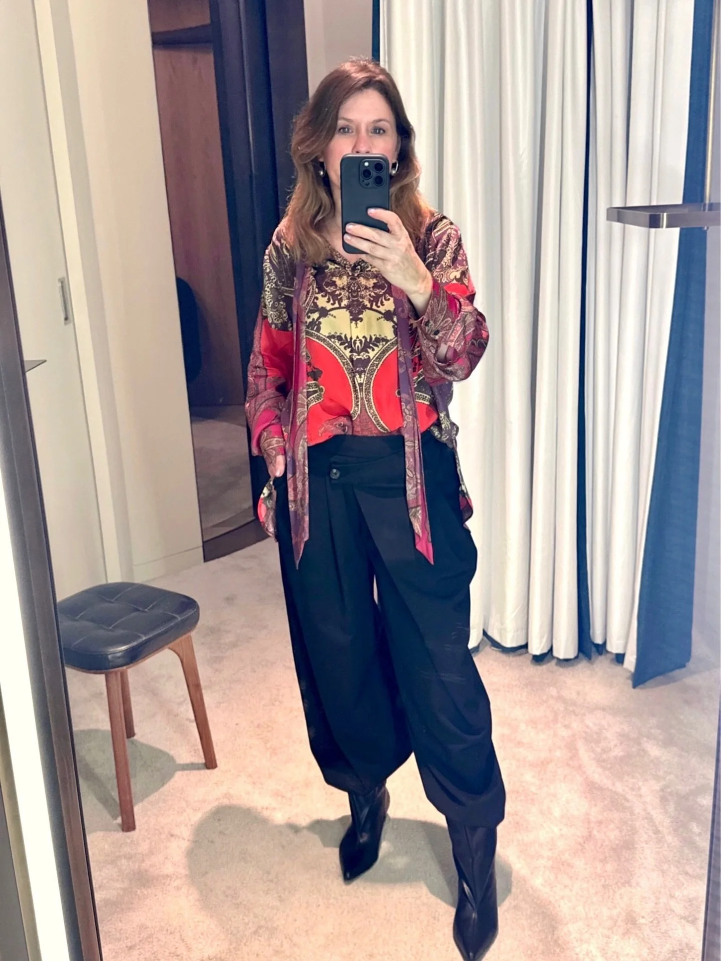 Event styling today for a regular client in Selfridges private styling rooms. A writer attending two premieres for her latest work. 

She was happy if we found one killer outfit. She ended up with four killer outfits🙂 Several of the pieces can be dr