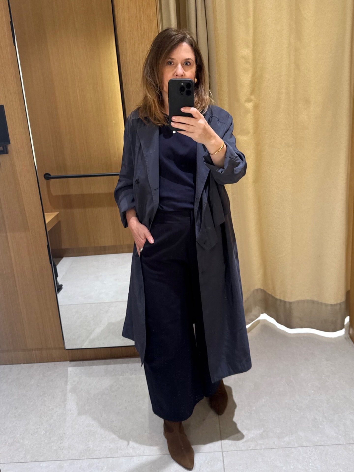 Style shouldn&rsquo;t be complicated, especially with the right system in place. ✨

Many of my male and female clients don&rsquo;t realise how much stress comes from deciding what to wear each day, until it&rsquo;s gone. Then they see just how much m