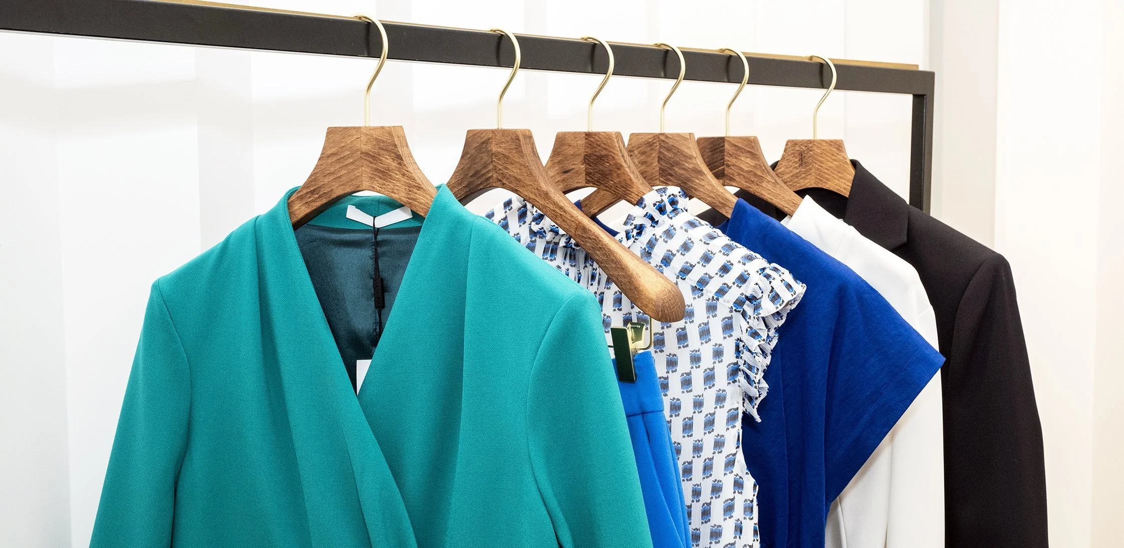 Professional-Wardrobe-Edit-London-Hertfordshire-Surrey- Lisa-OShaughnessy-Always-Stylish.jpg