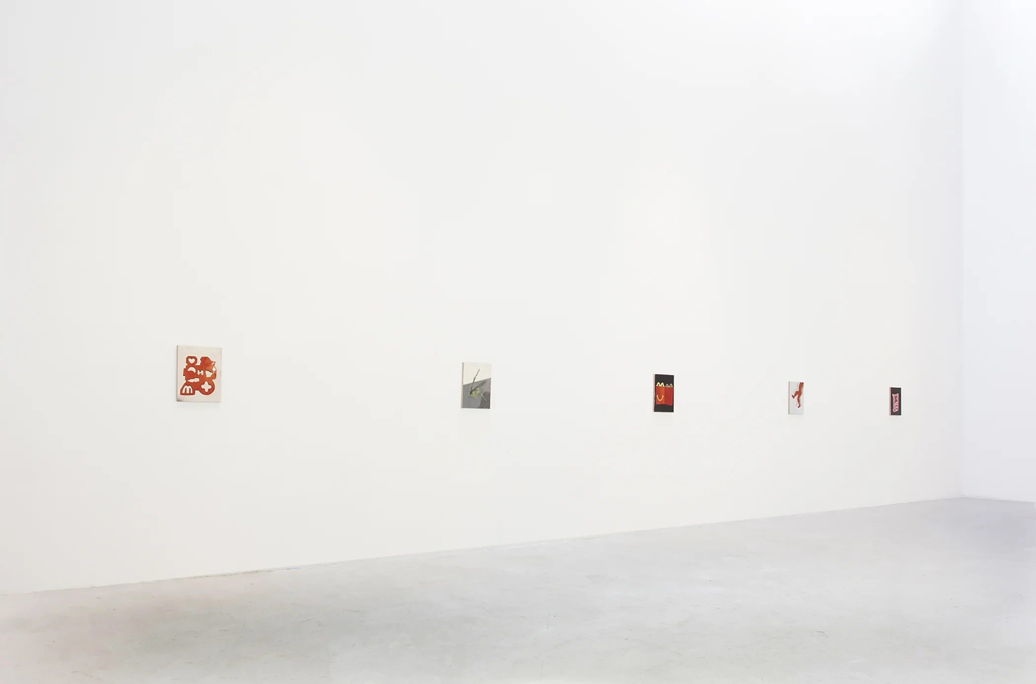 9. mainroom1.jpg