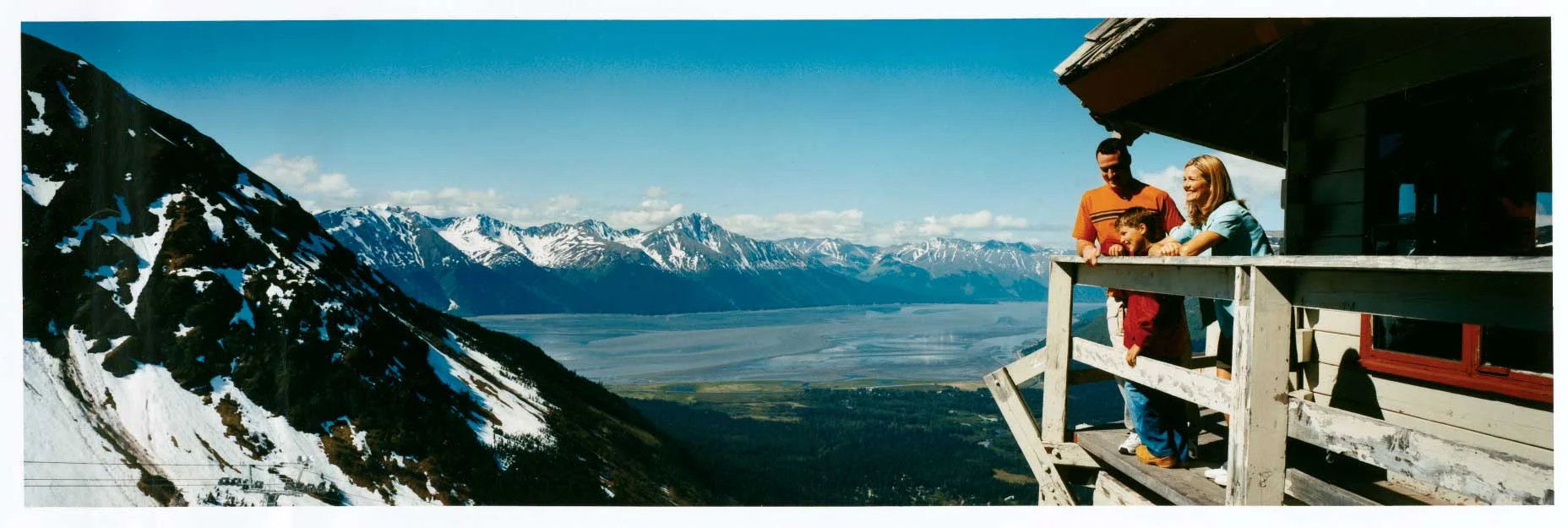 RCI_Alaska_LodgeDeck_3.jpg