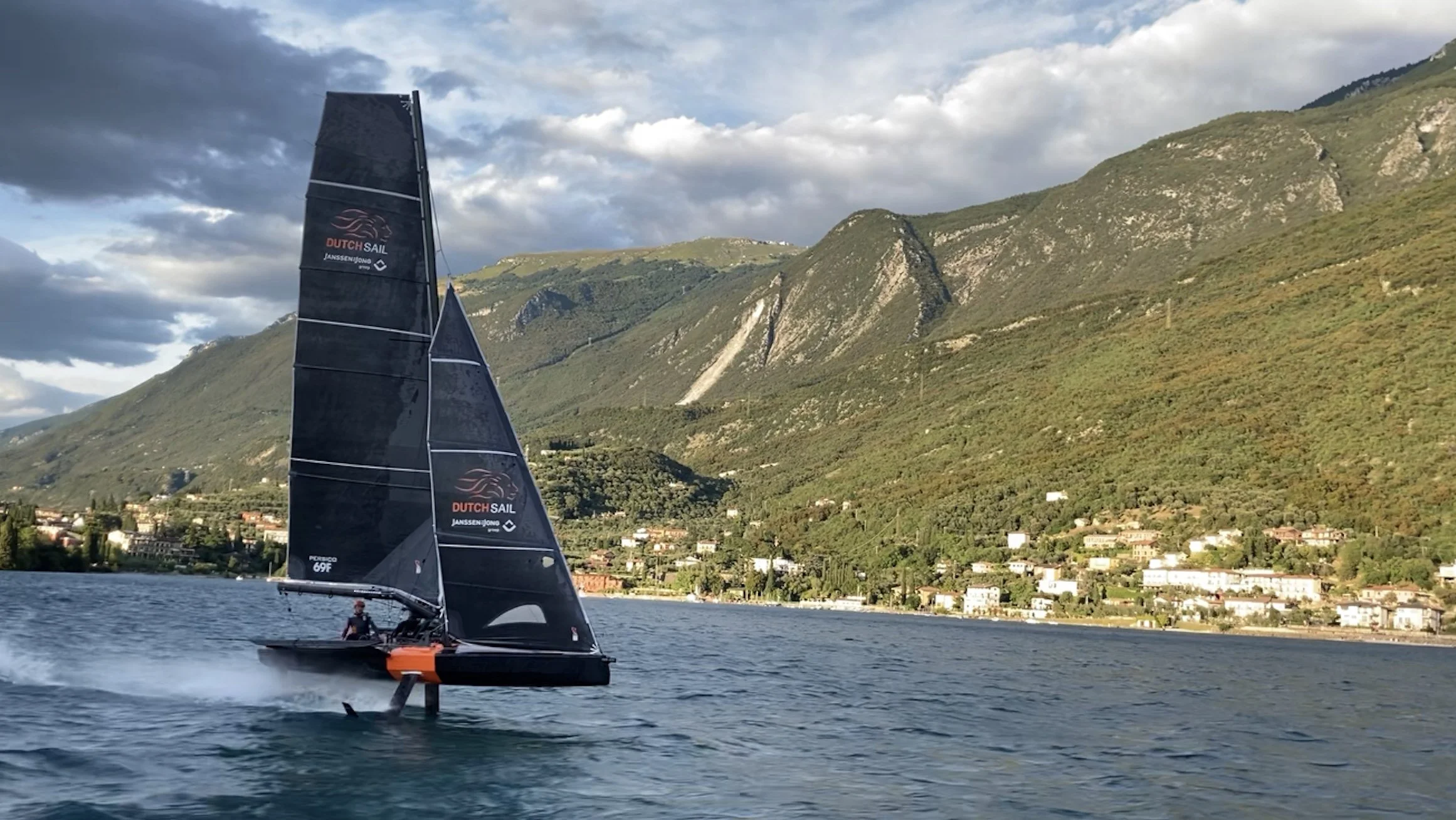 Team DutchSail klaar voor eerste internationale krachtmeting