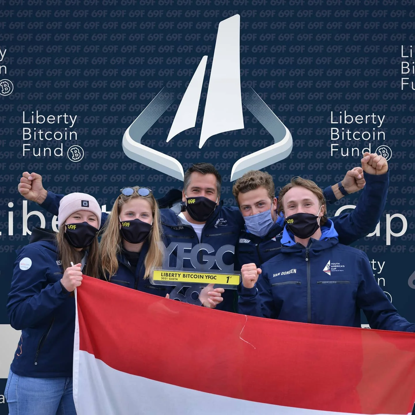 Team DutchSail - Janssen de Jong wint eerste editie Liberty Bitcoin Youth Foiling Cup