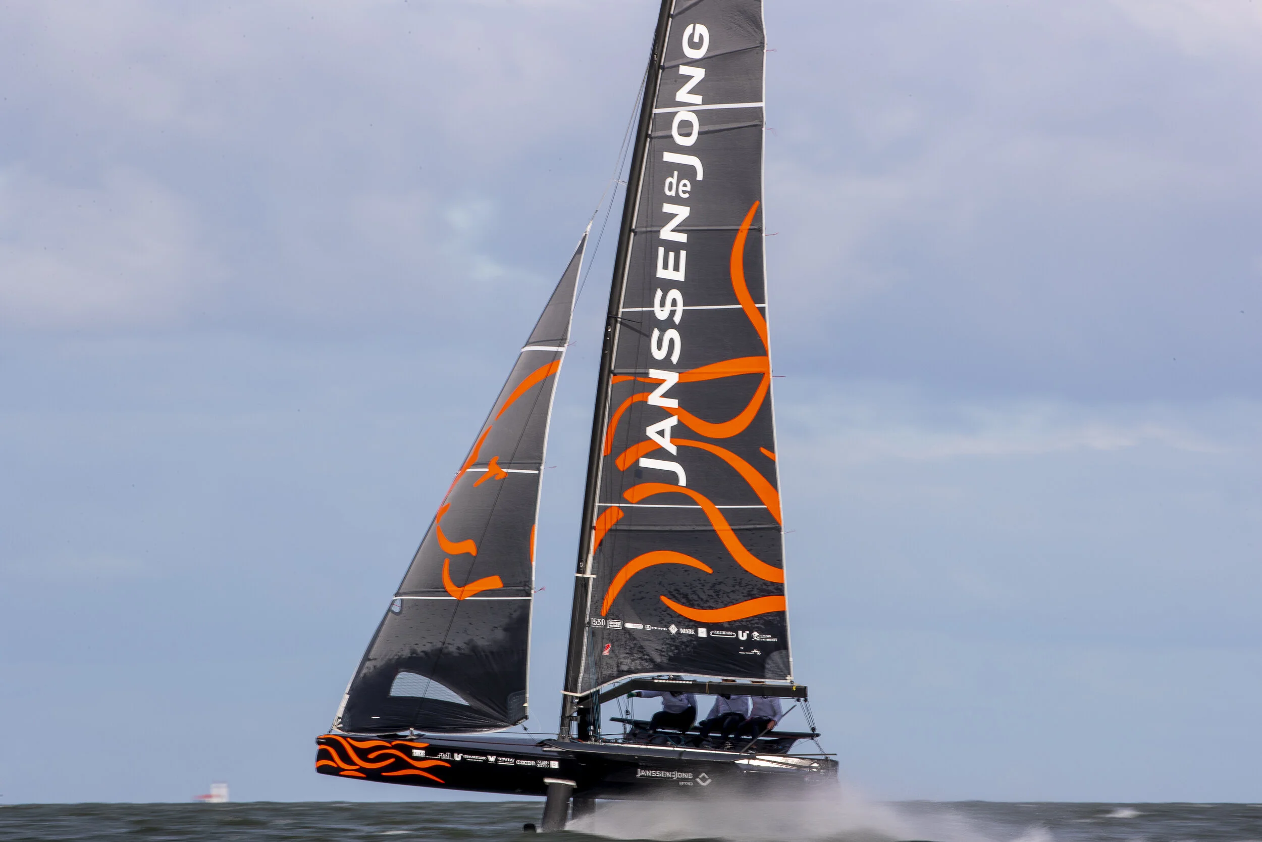 Team DutchSail - Janssen de Jong wint YFGC - Act 2