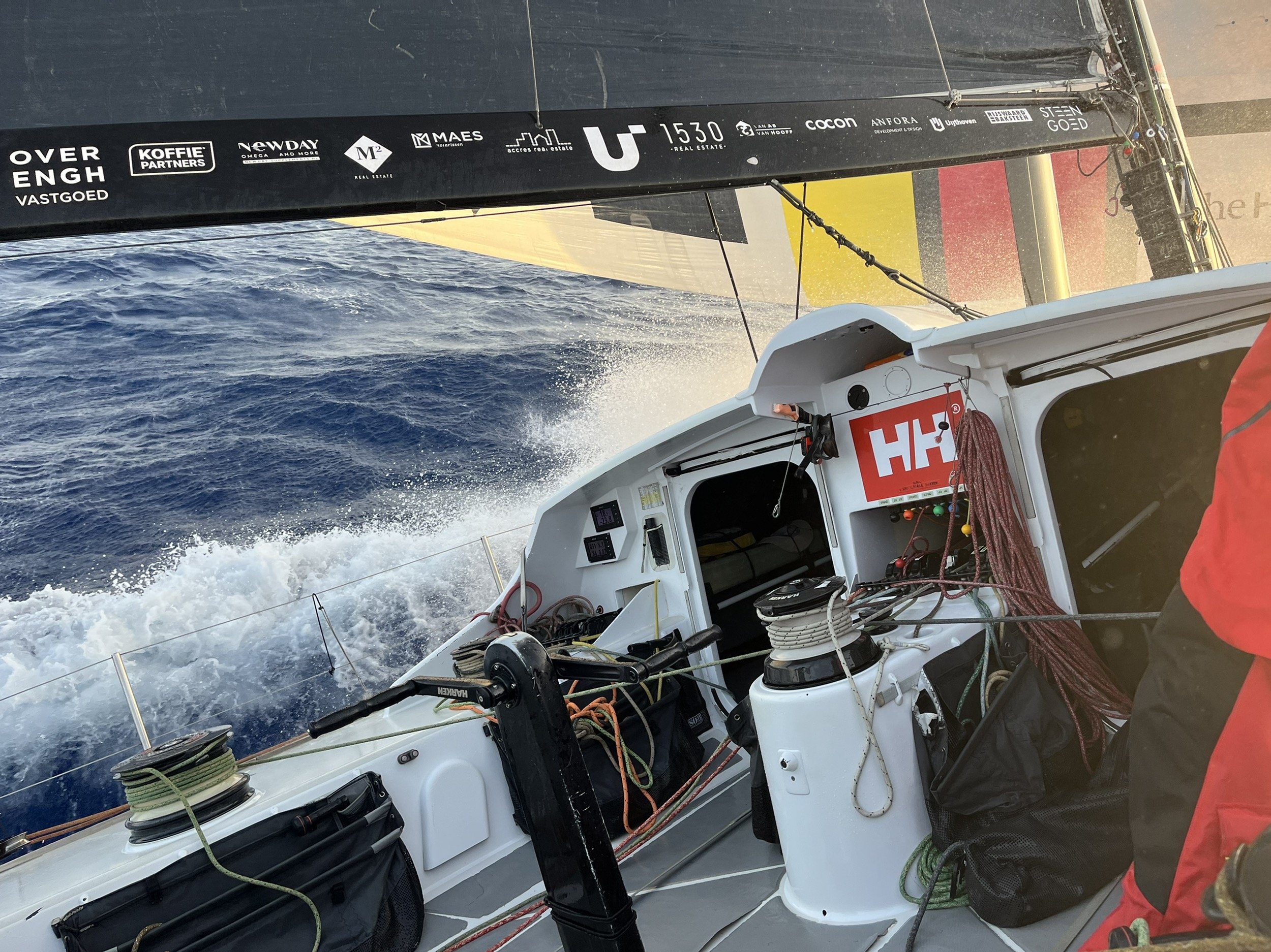 Goed eerste trainingsblok voor Sailing Team NEXTGEN aan boord de Janssen de Jong