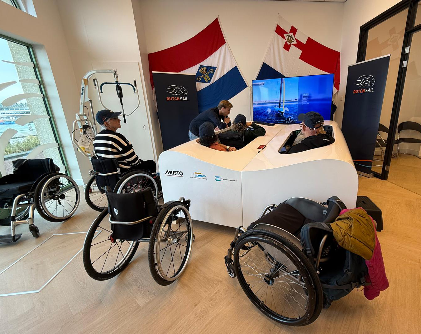 World Premiere: Para Sailors discover AC40 Simulator