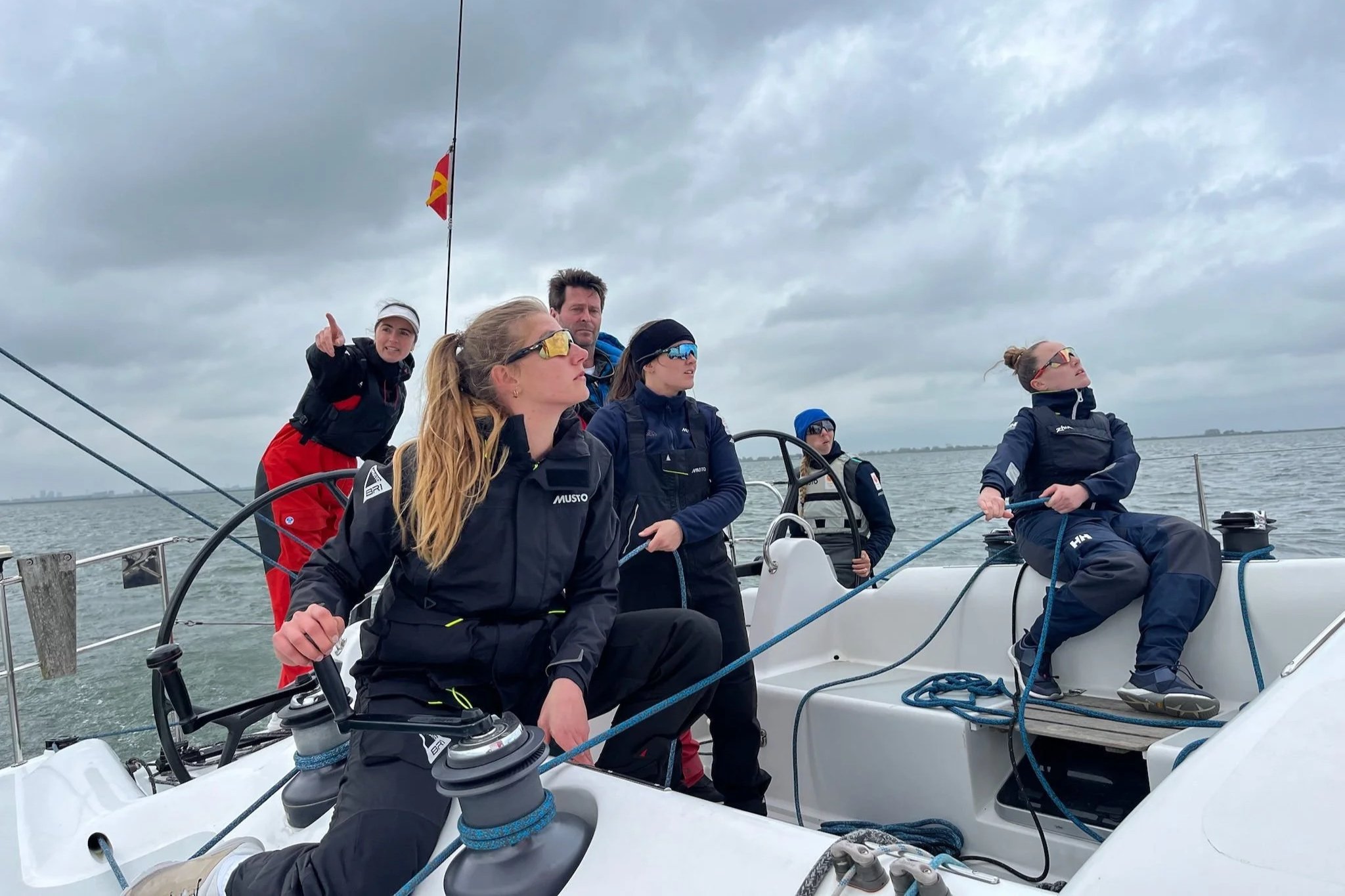 Sterke trainingsstart voor Team DutchSail op weg naar Women’s International Championship 2026