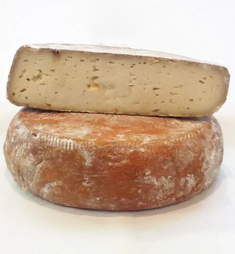 CHEVRE_EN_CAVE fermier_lefromage.fr.jpg